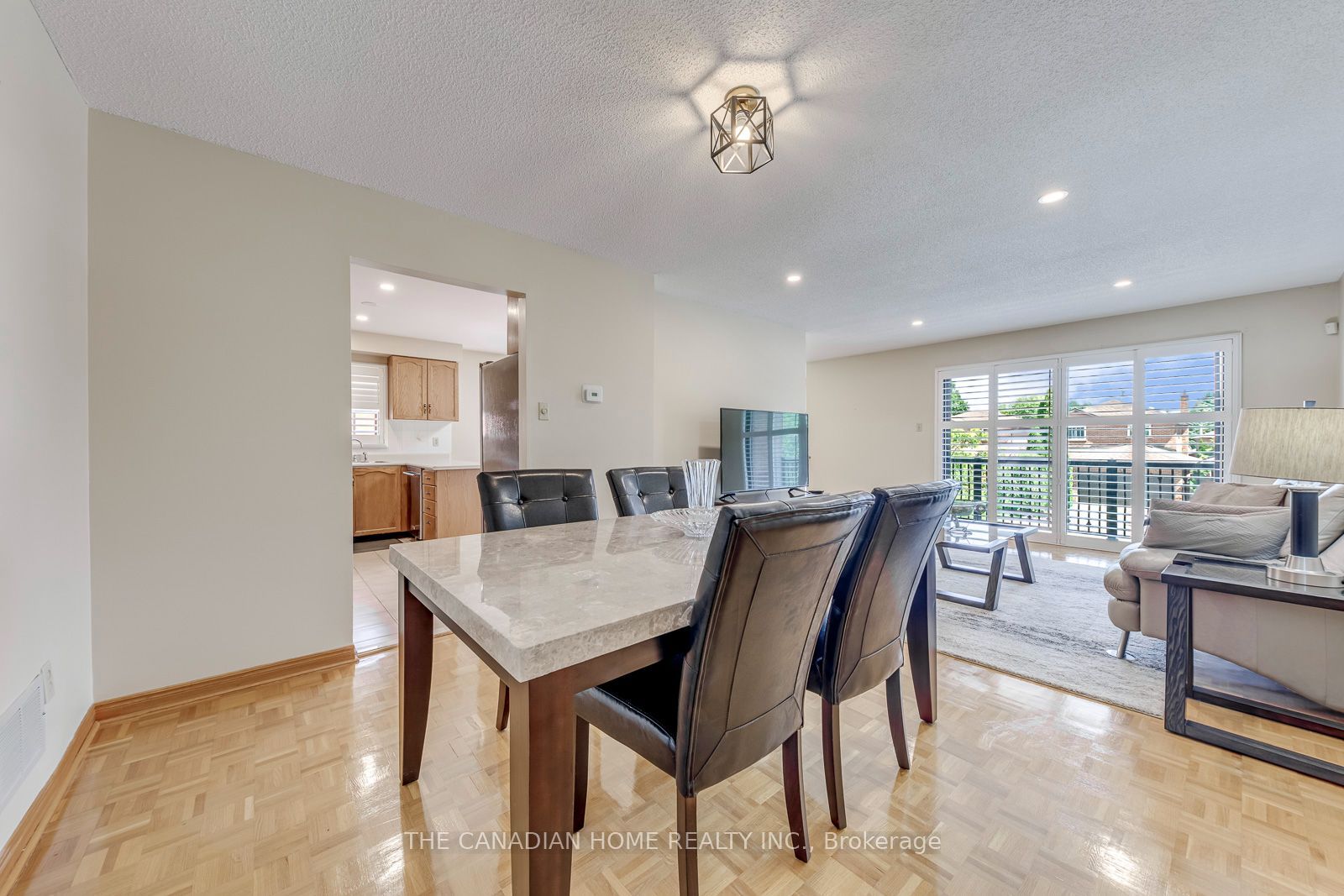 5472 Bourget Drive Property Photo 14