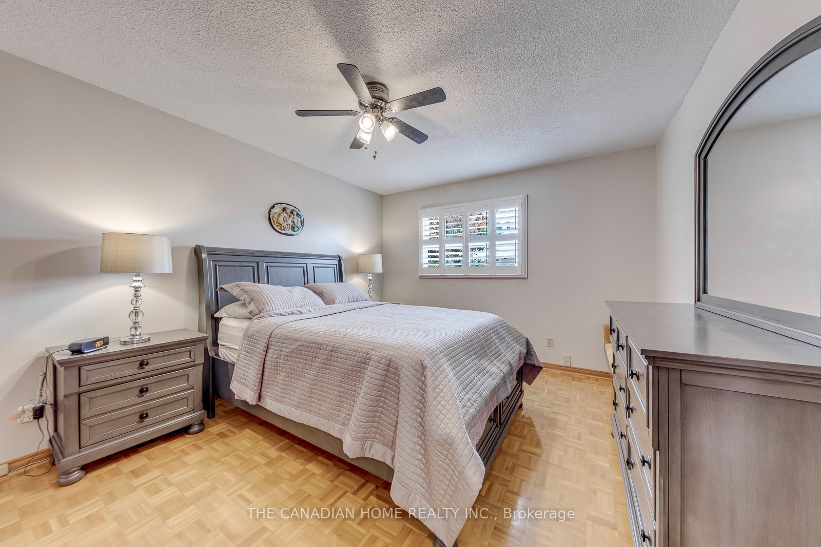 5472 Bourget Drive Property Photo 23