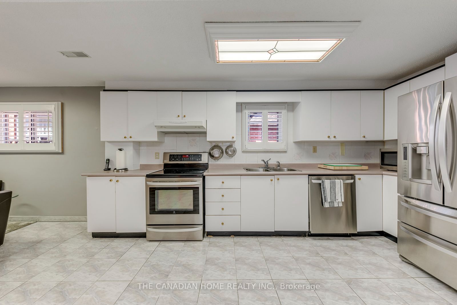 5472 Bourget Drive Property Photo 34