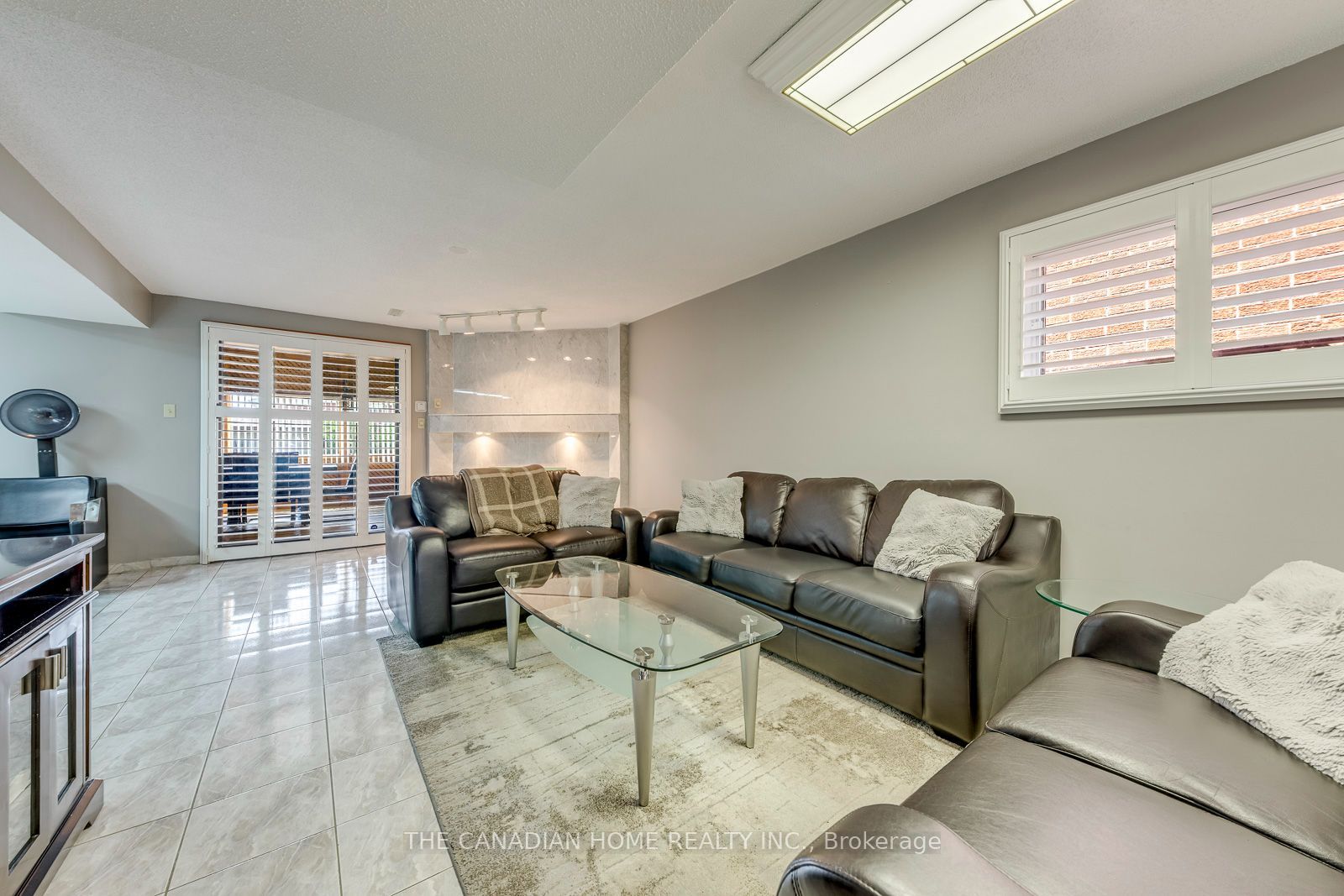 5472 Bourget Drive Property Photo 35