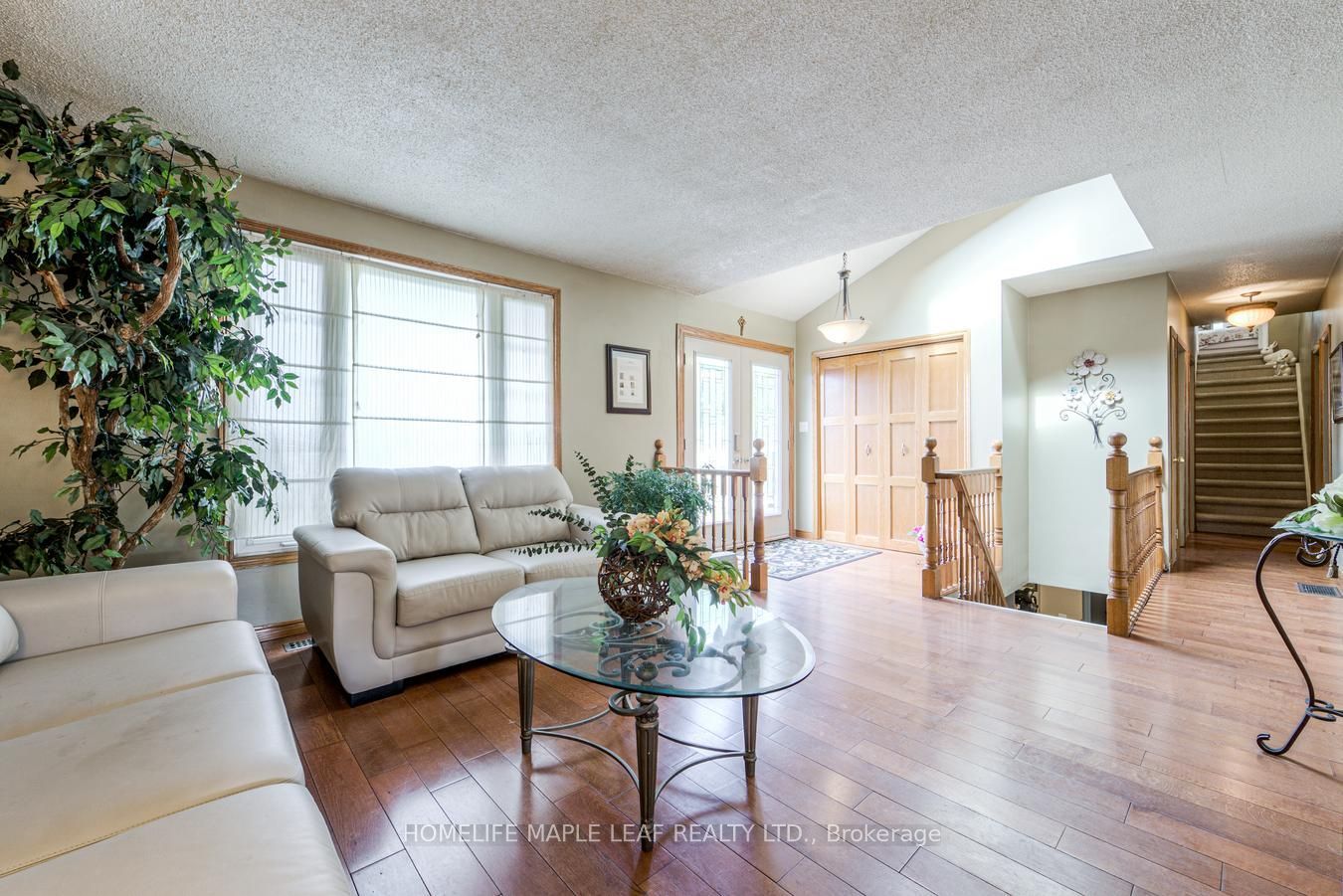 7820 5 Side Road Property Photo 8