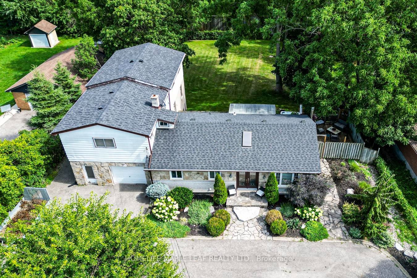 7820 5 Side Road Property Photo 46