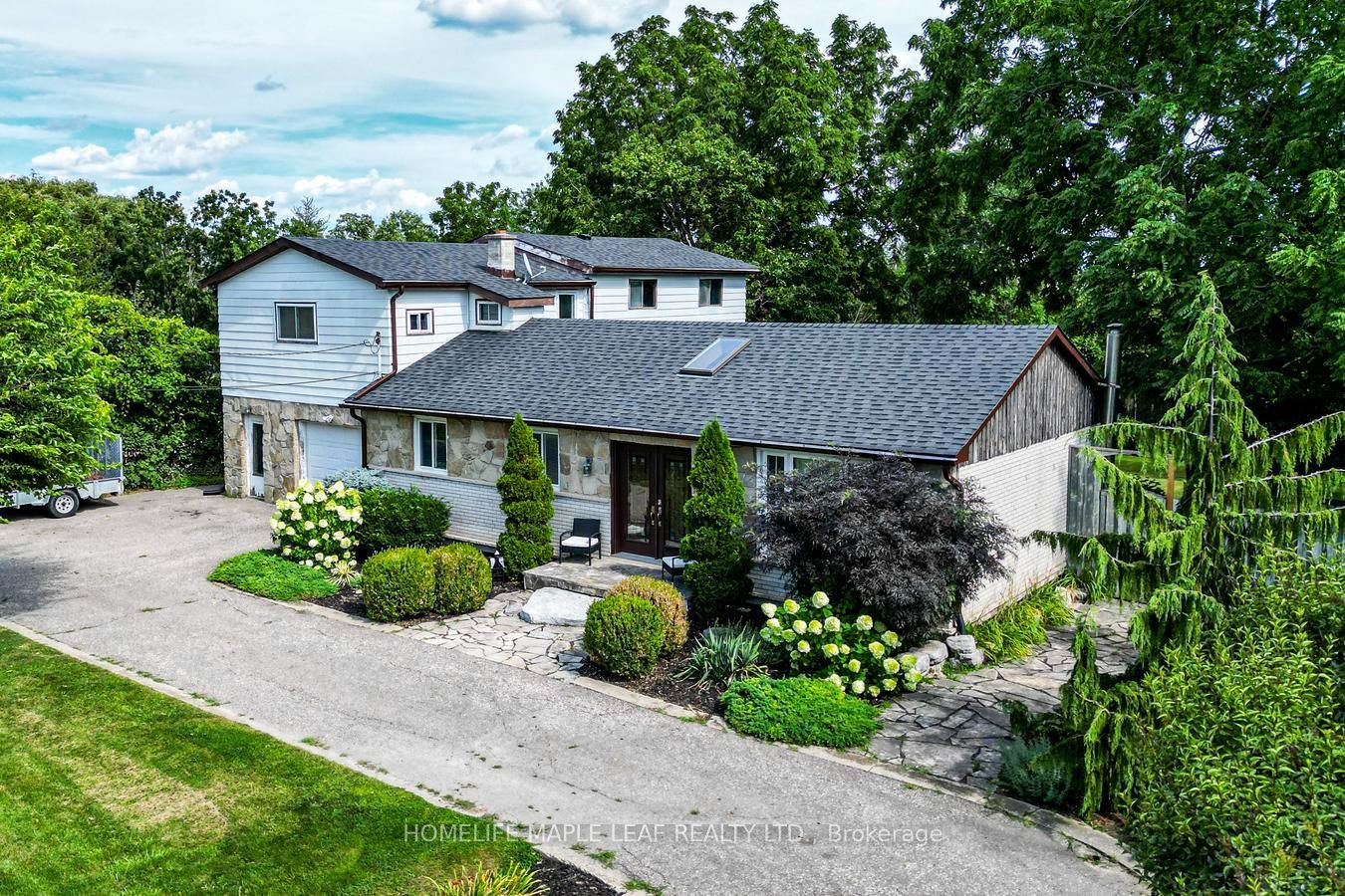7820 5 Side Road Property Photo 47