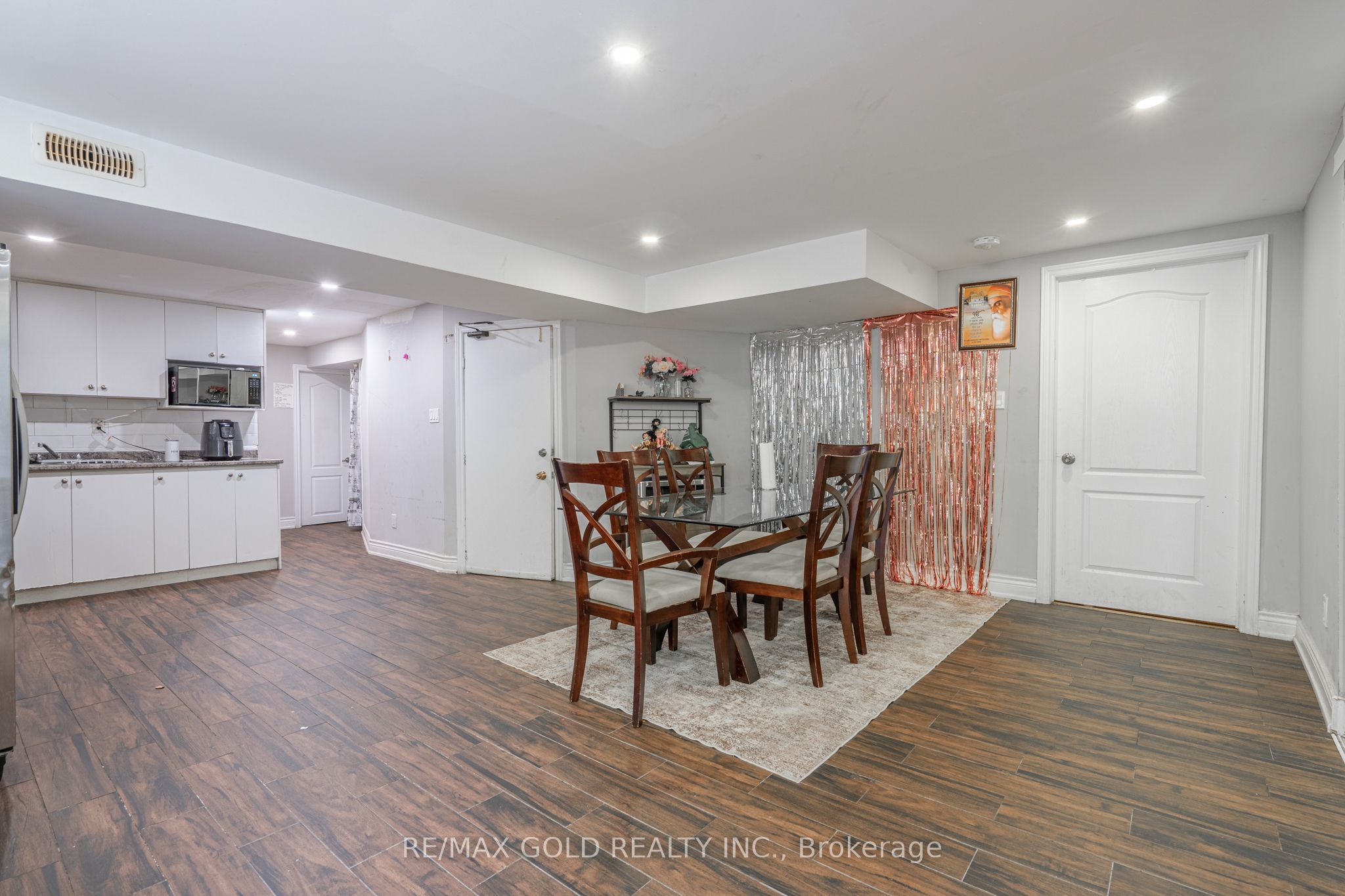 141 Whitwell Drive Property Photo 31