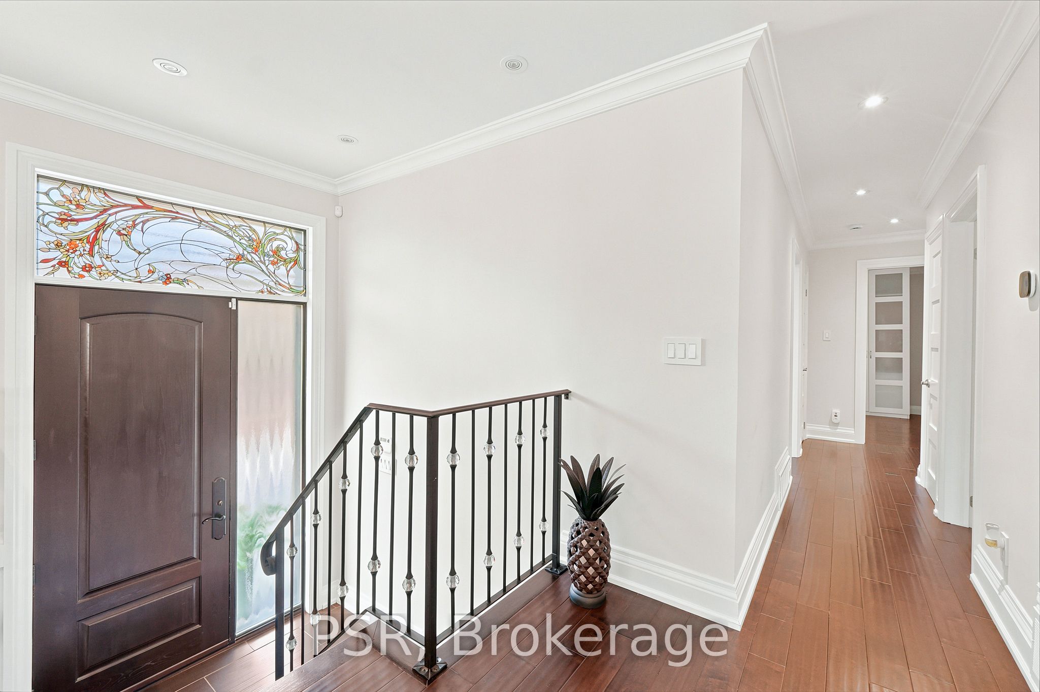 61 Robinglade Drive Property Photo 4