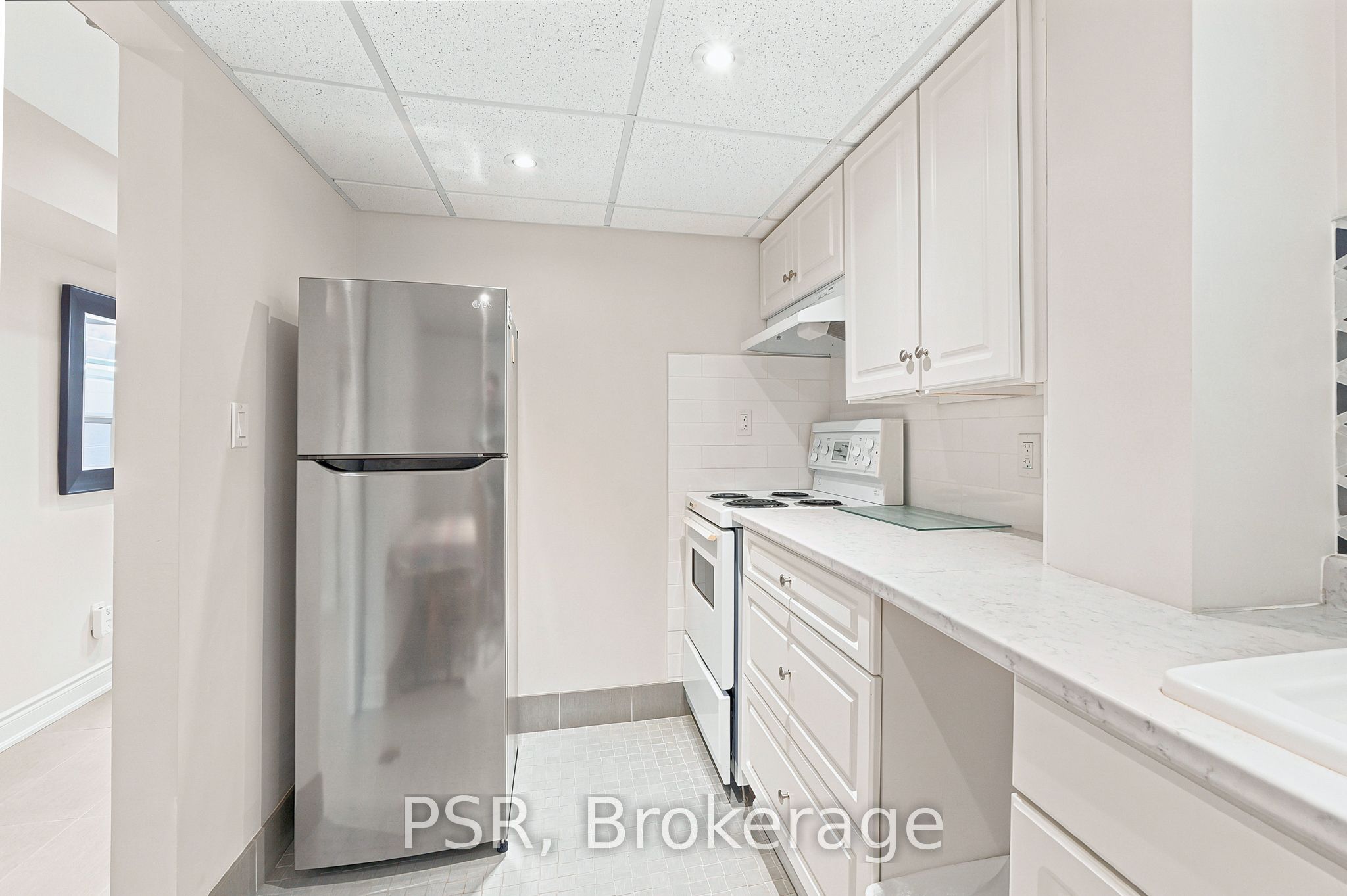 61 Robinglade Drive Property Photo 34