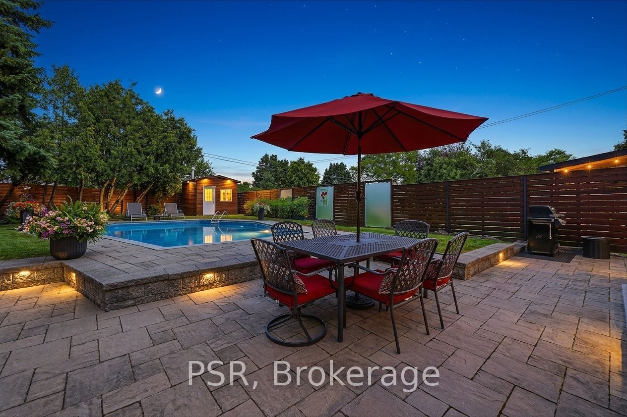 61 Robinglade Drive Property Photo 49