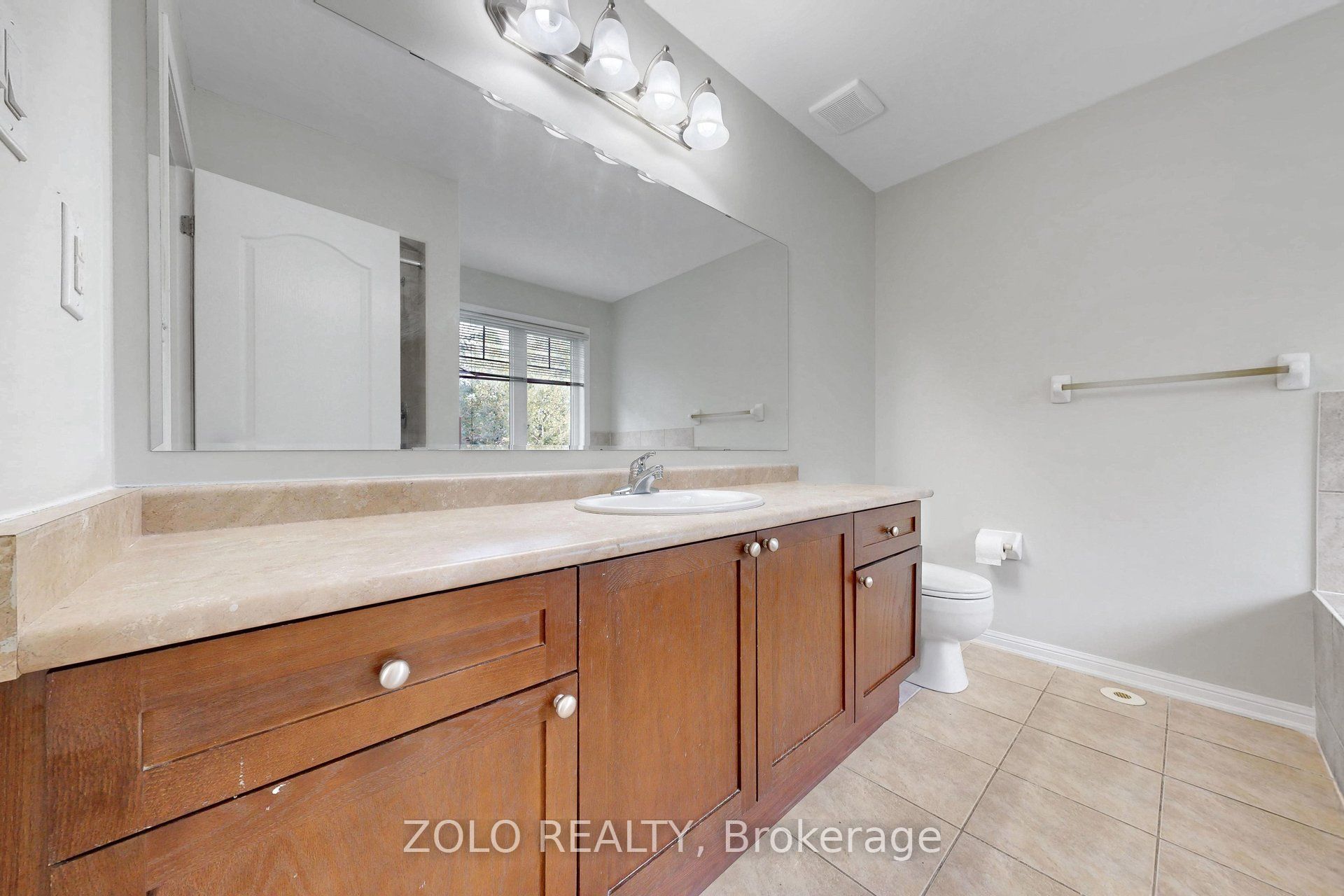 128 Van Fleet Terr Property Photo 42