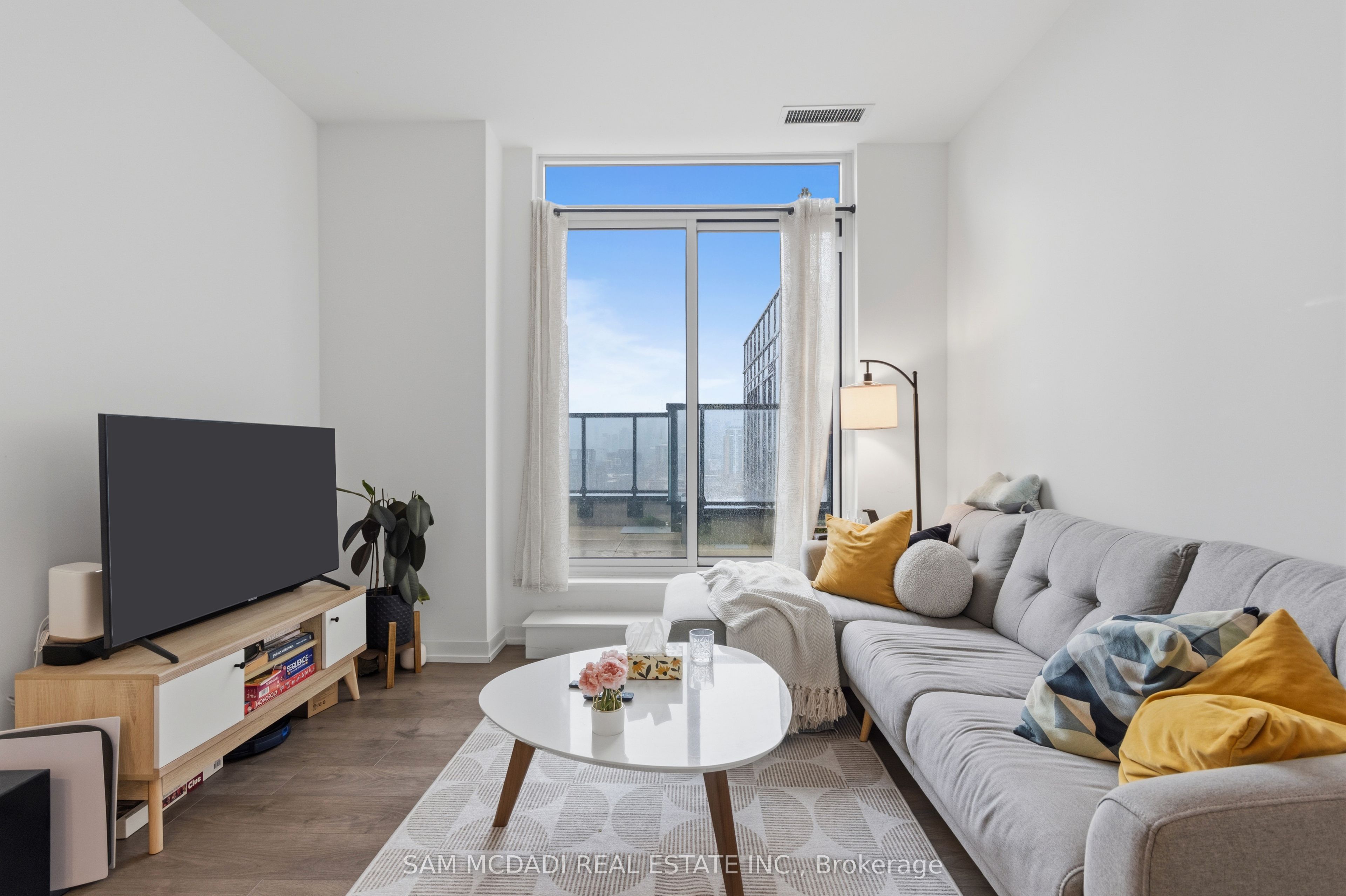 270 Dufferin Street Ph01 Property Photo 5