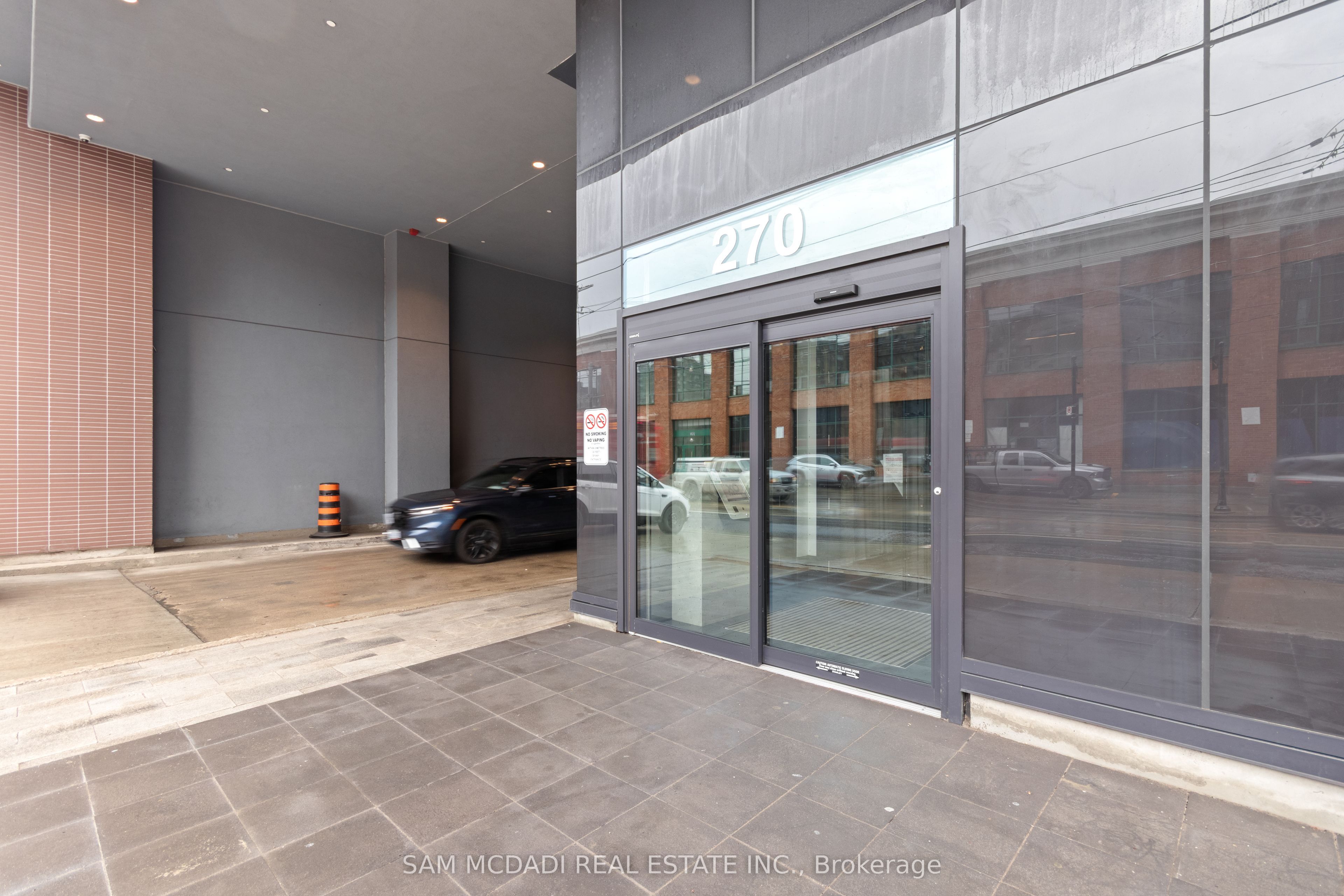 270 Dufferin Street Ph01 Property Photo 12