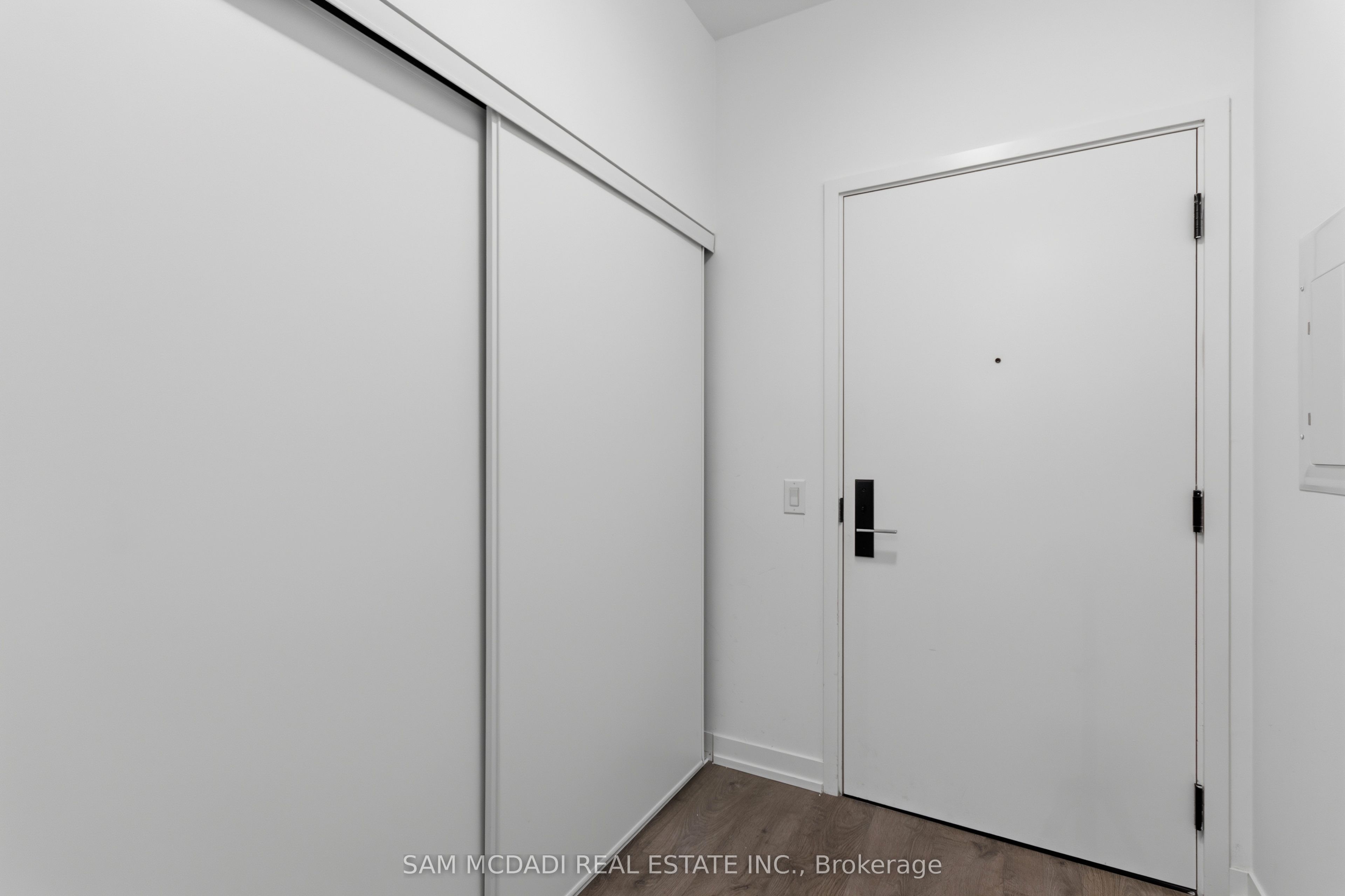 270 Dufferin Street Ph01 Property Photo 13