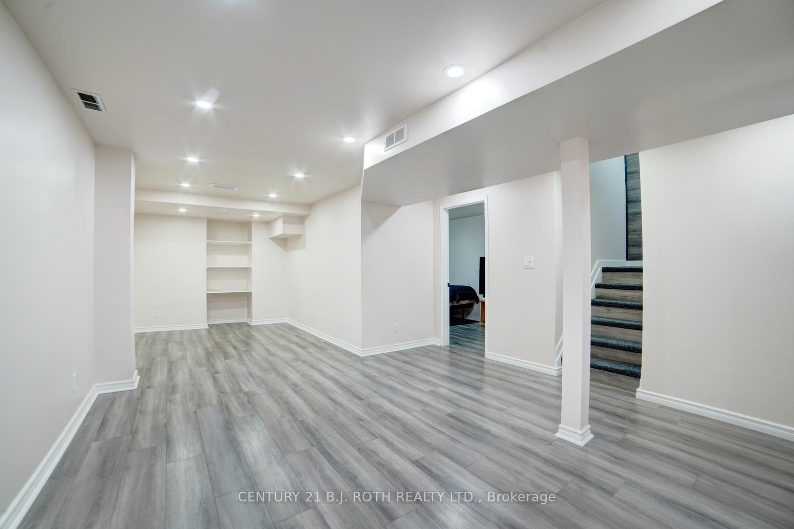 56 Sproule Drive Property Photo 39