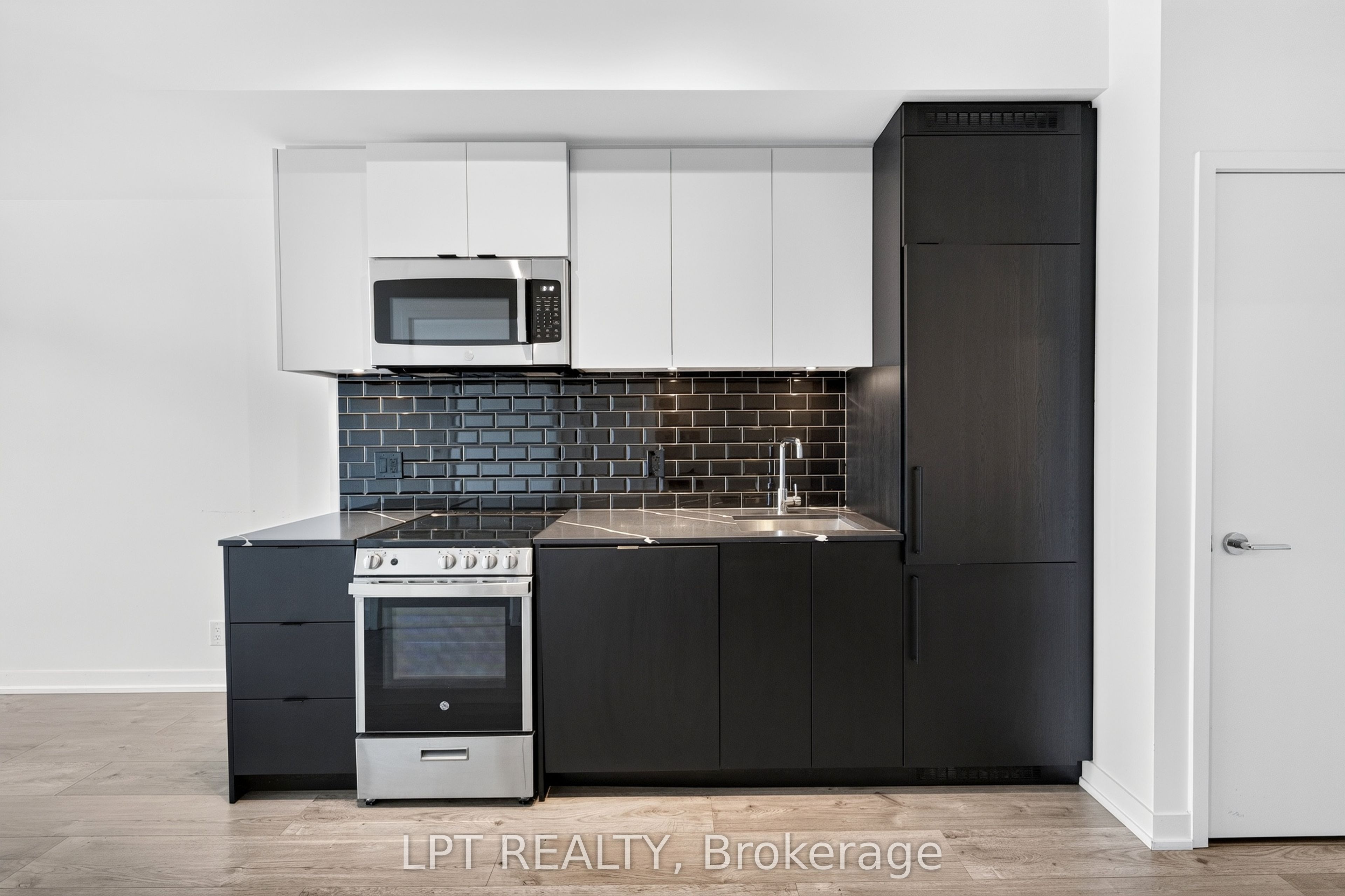285 Dufferin Street 609 Property Photo 12