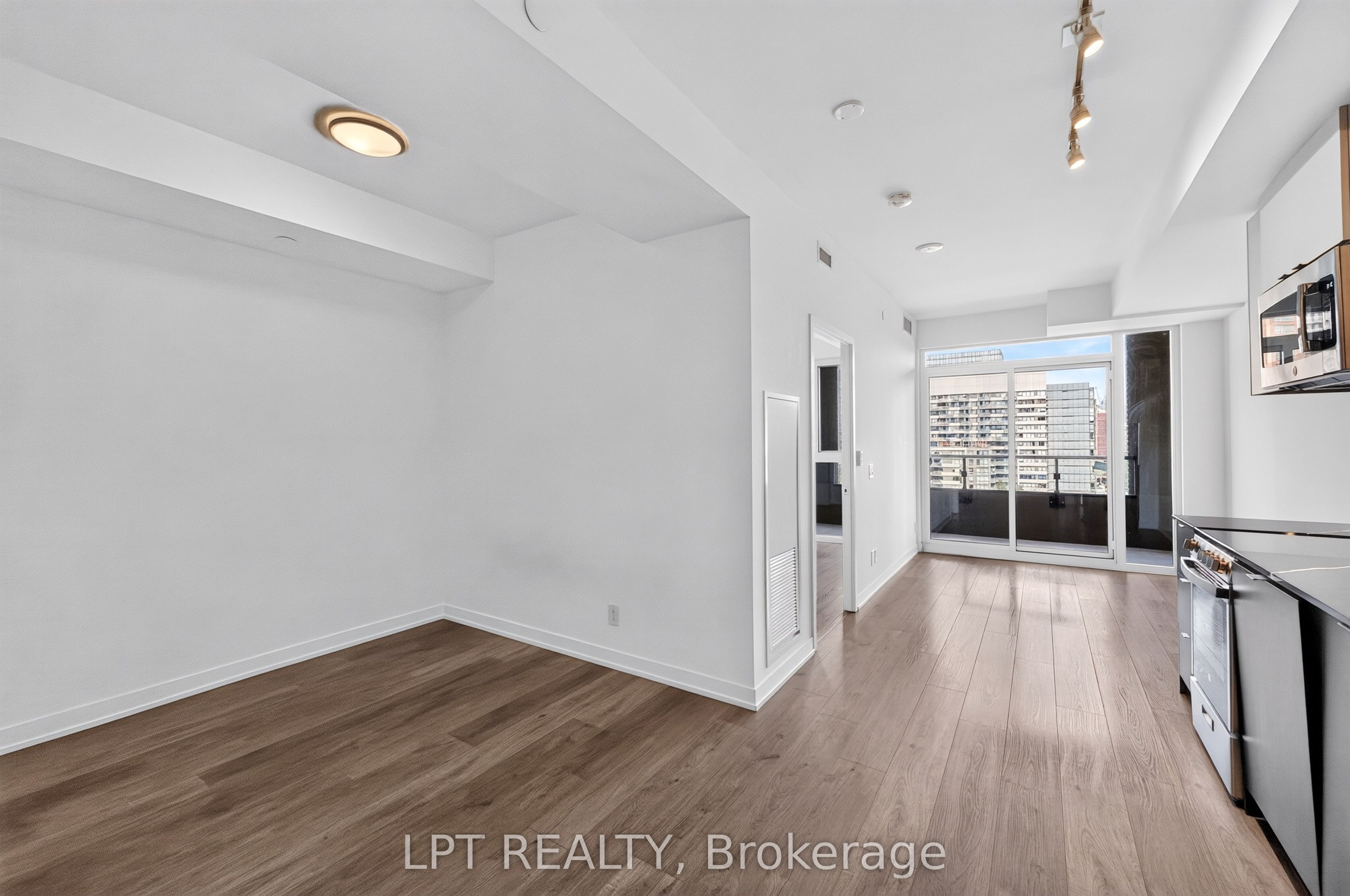 285 Dufferin Street 609 Property Photo 13