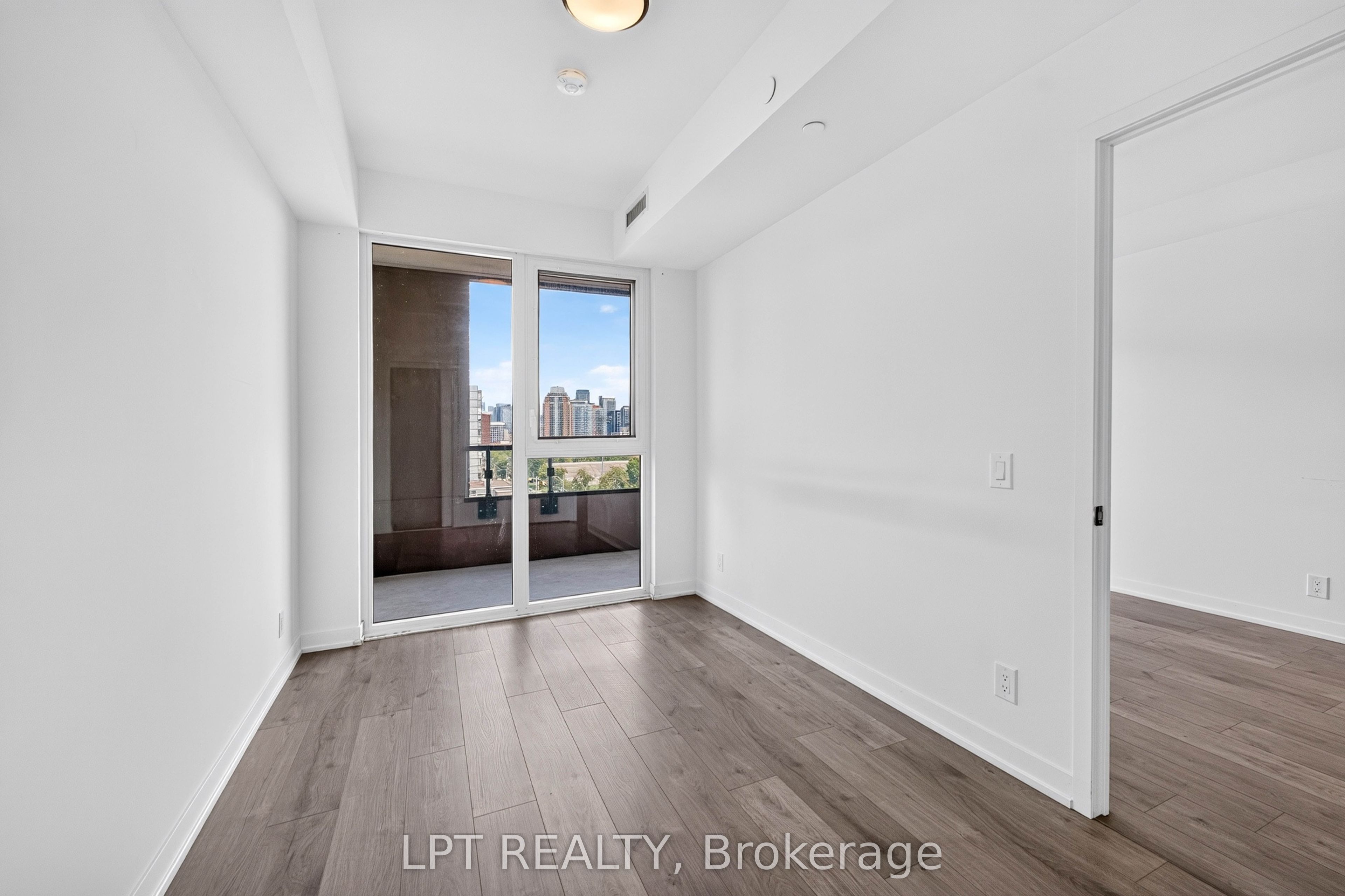 285 Dufferin Street 609 Property Photo 18