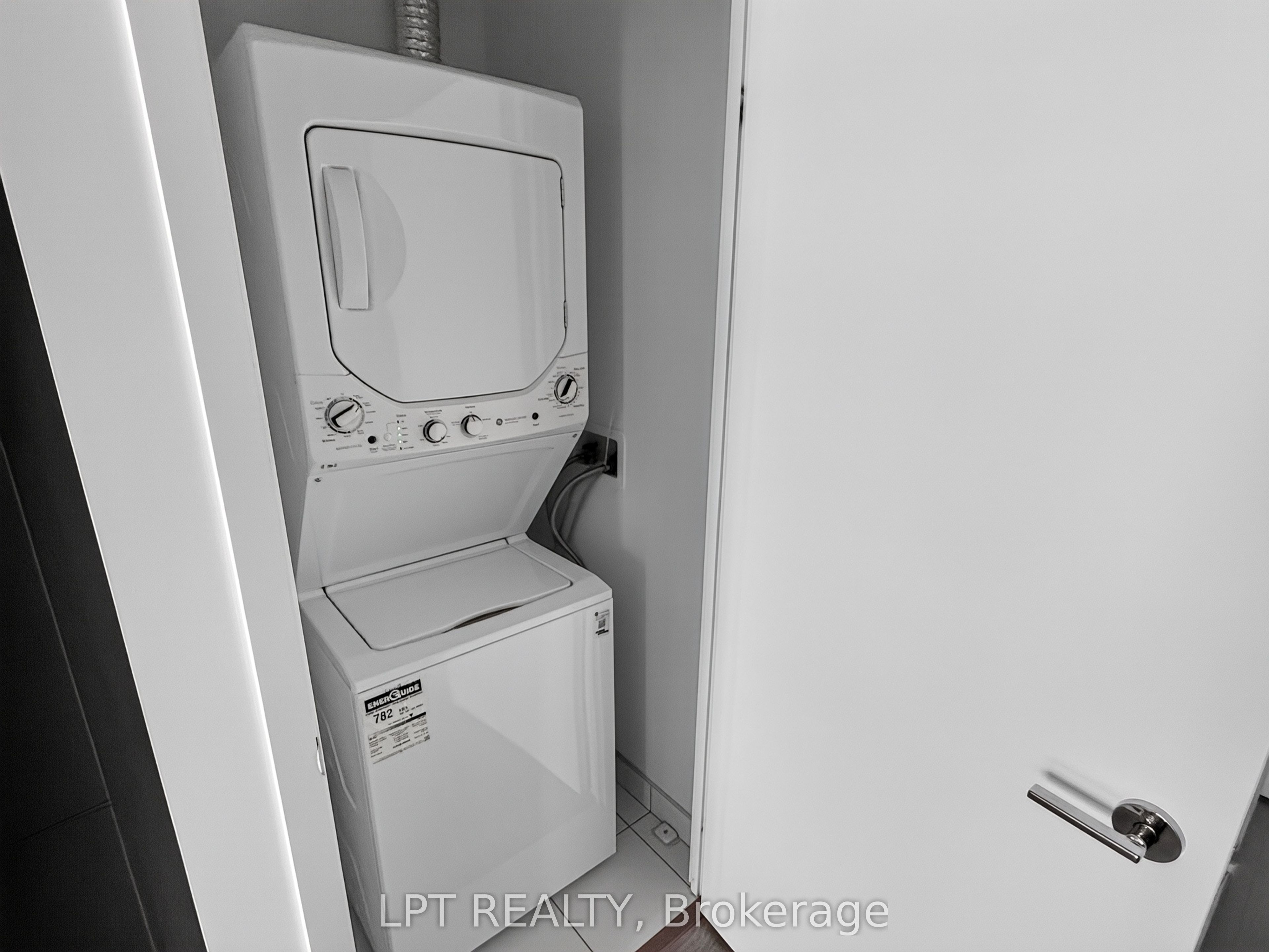 285 Dufferin Street 609 Property Photo 20