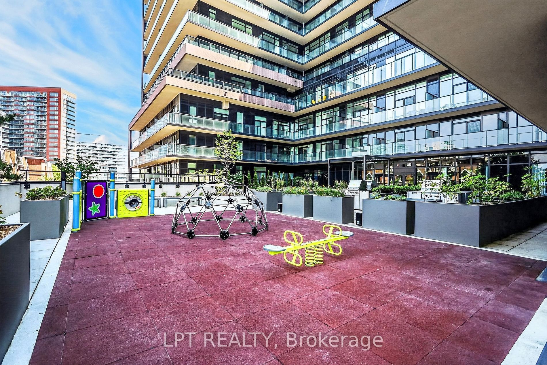 285 Dufferin Street 609 Property Photo 34