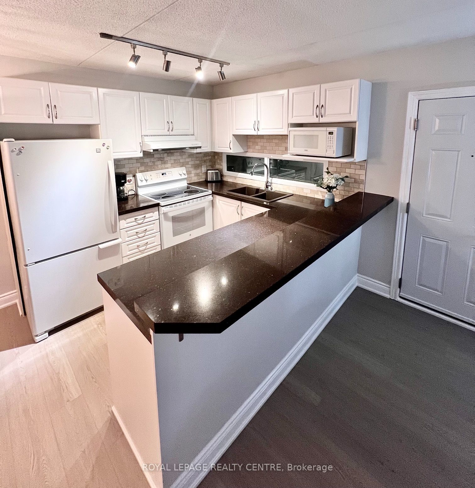 2040 Cleaver Avenue 115 Property Photo 8