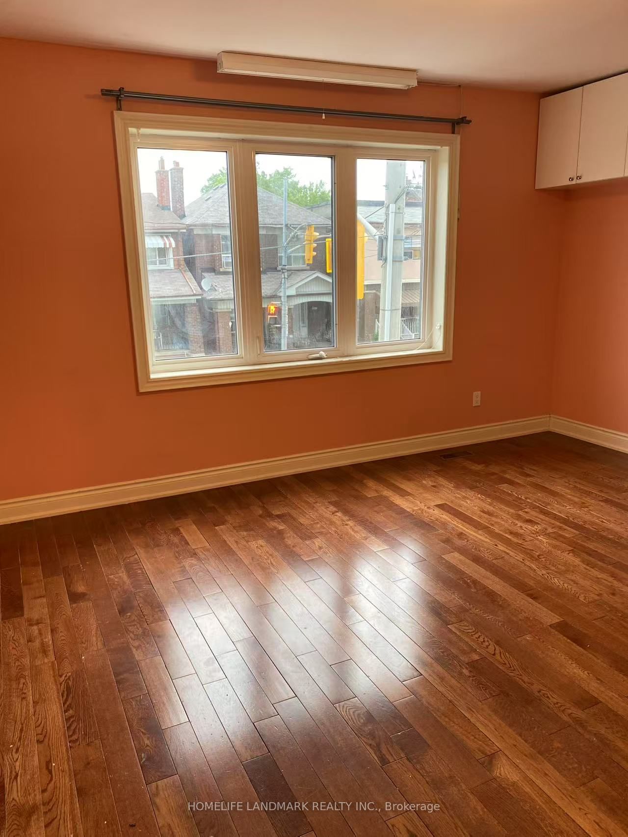 1890 Dufferin Street Second Floor Property Photo 7