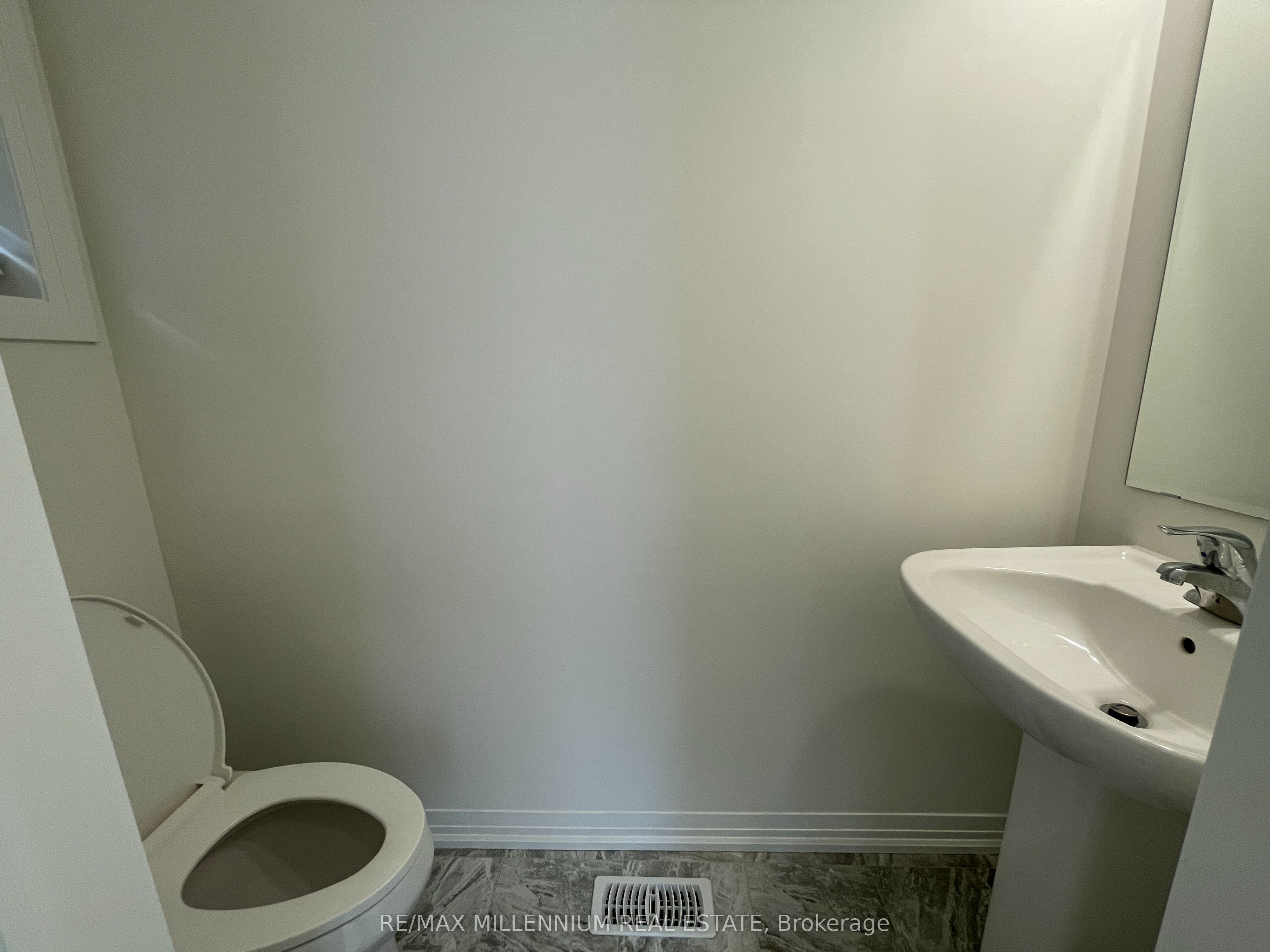 13 Haydrop Road Property Photo 2