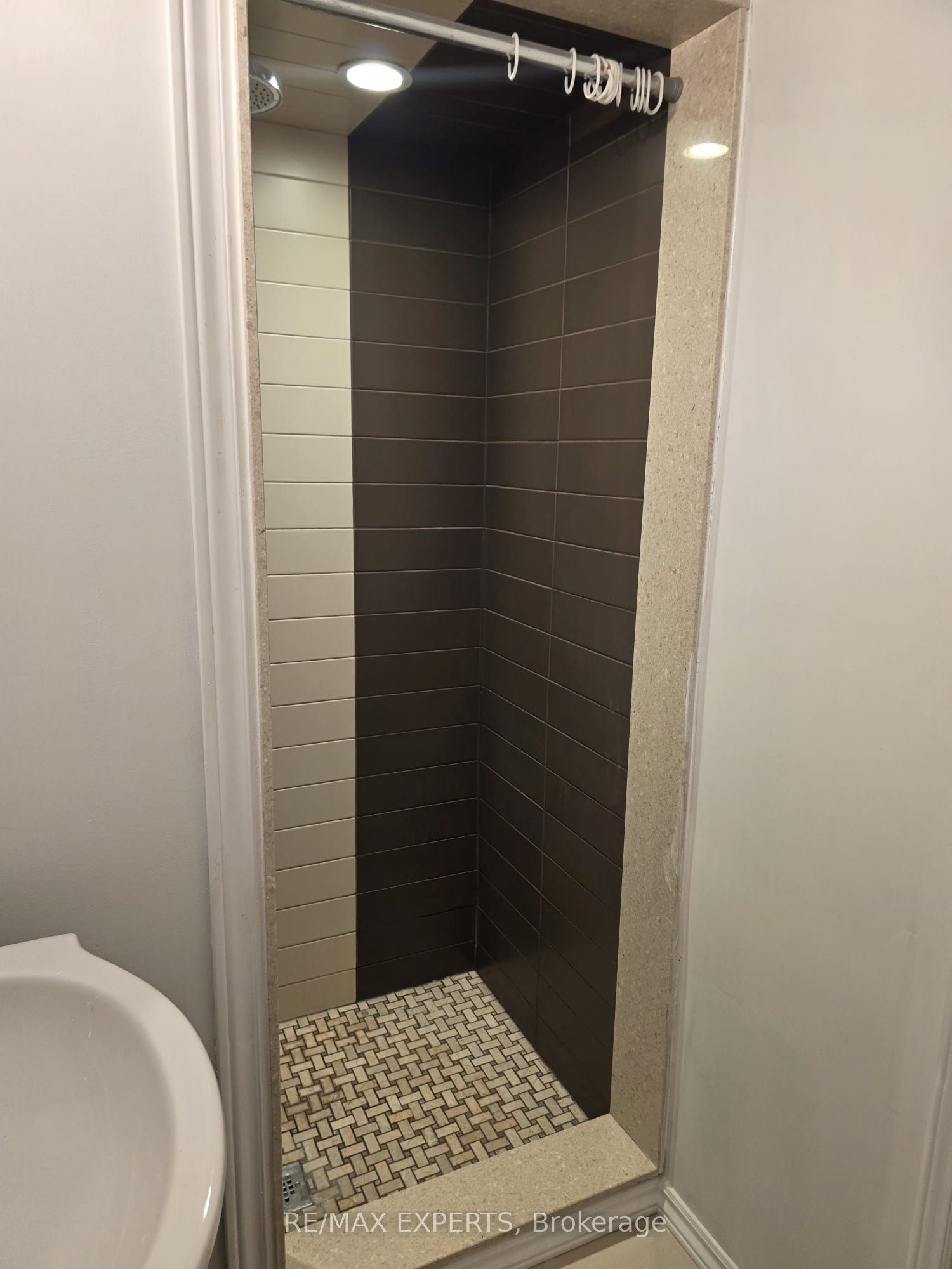 20 Deer Valley Drive Bsmt Property Photo 21
