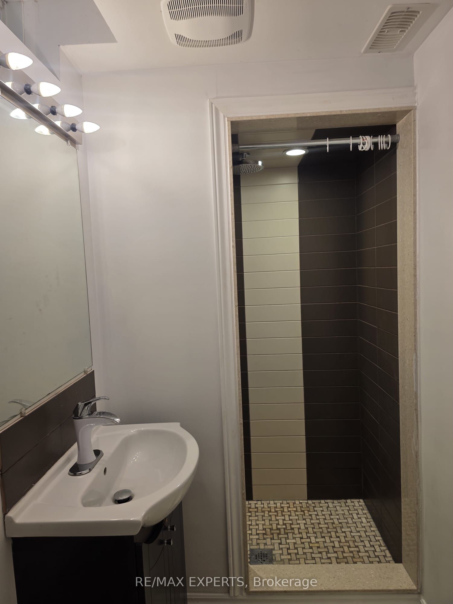 20 Deer Valley Drive Bsmt Property Photo 22