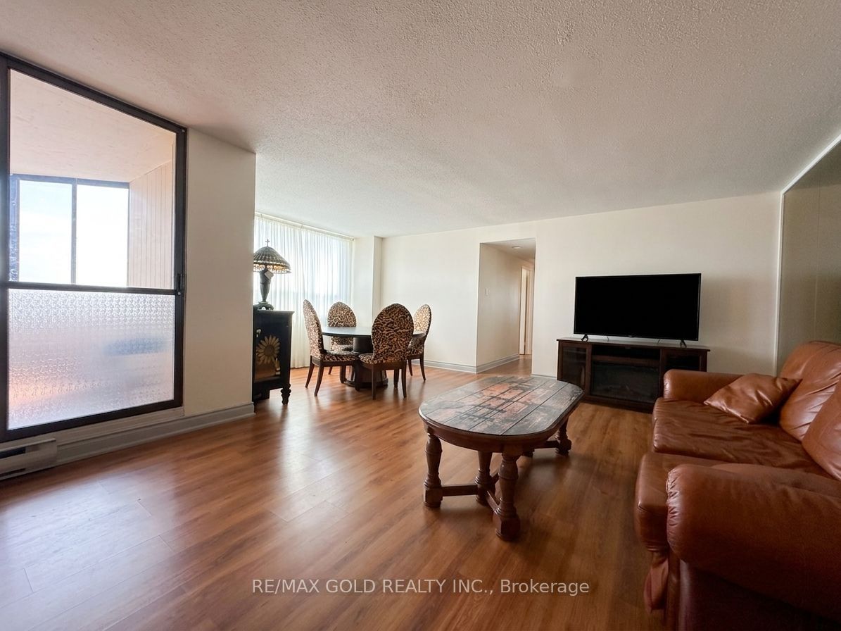 2323 Confederation Parkway 1204 Property Photo 8