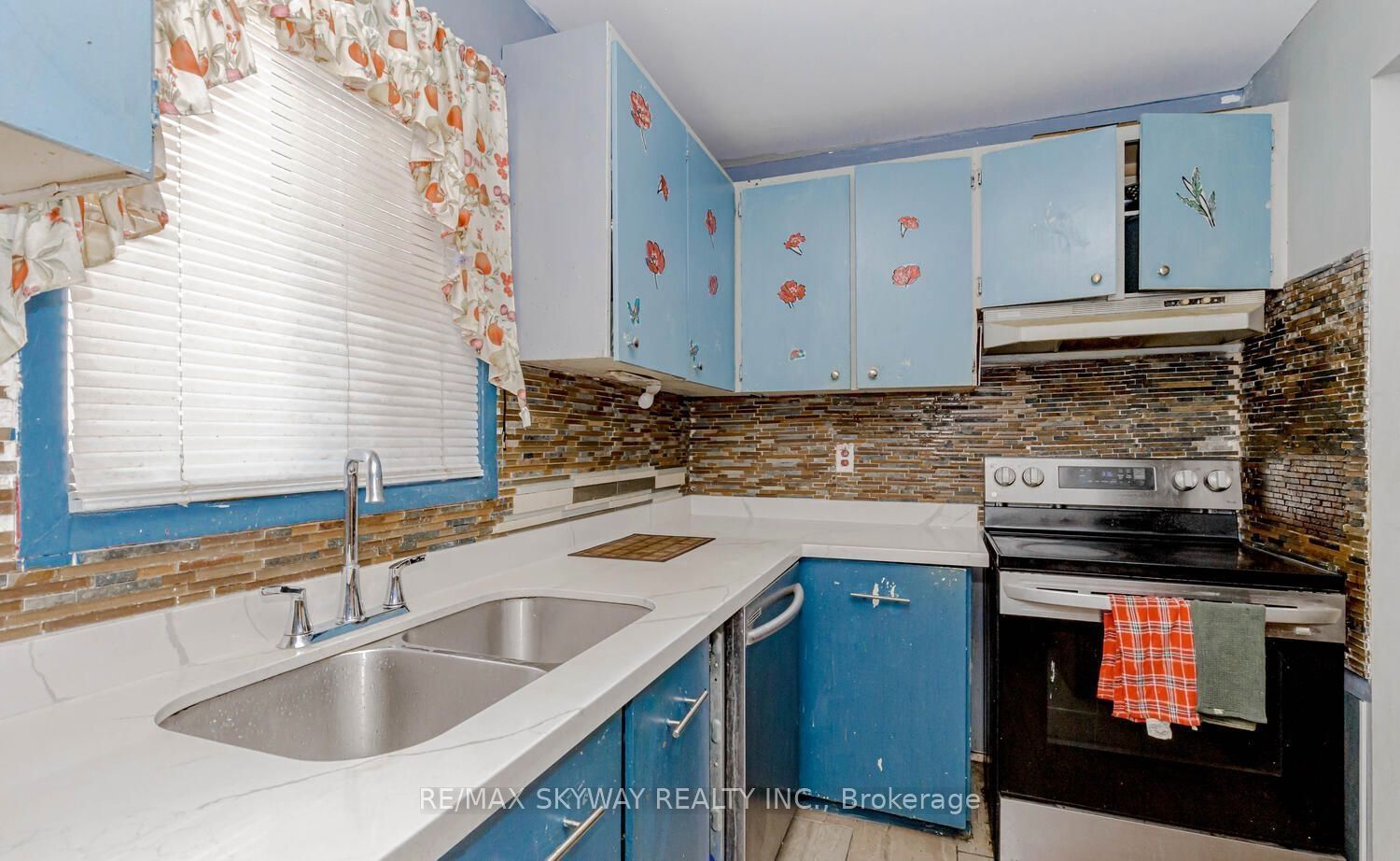 3 Hercules Court Property Photo 9