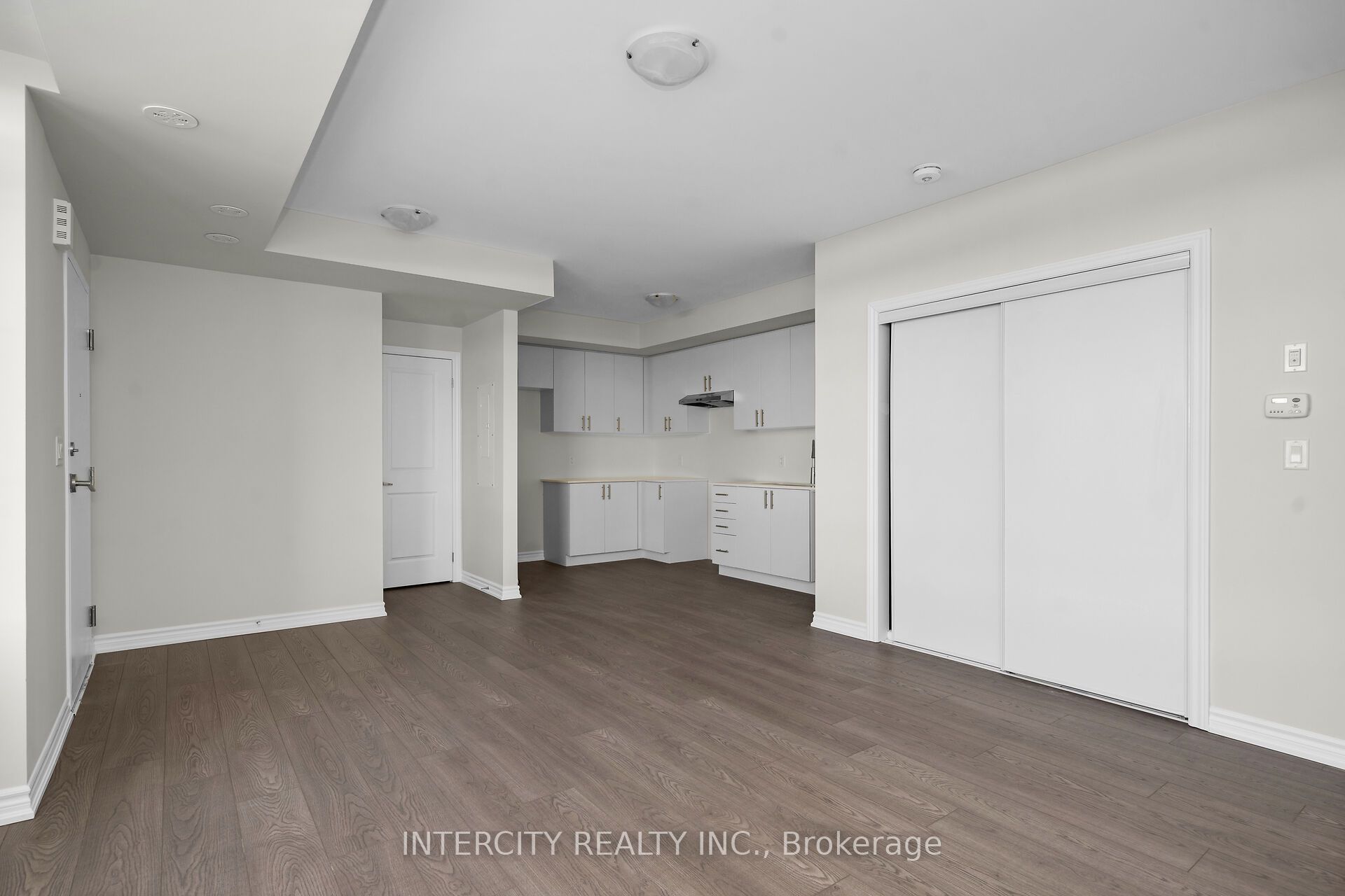 471 Tim Manley Avenue 31f Property Photo 6