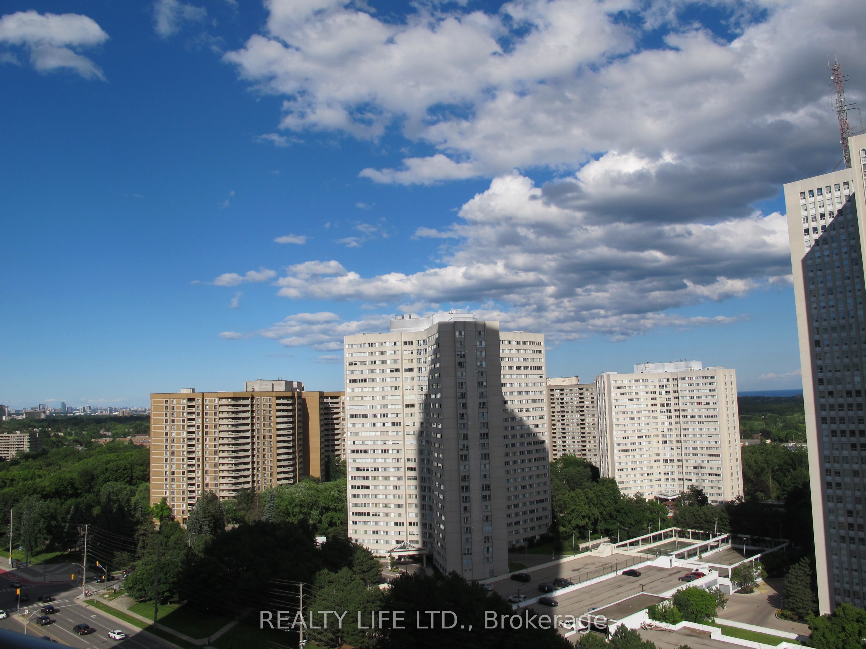 60 Absolute Avenue 1401 Property Photo 22