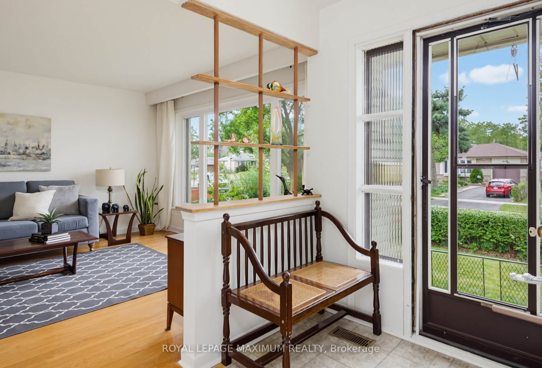 41 Strathavon Drive Property Photo 6