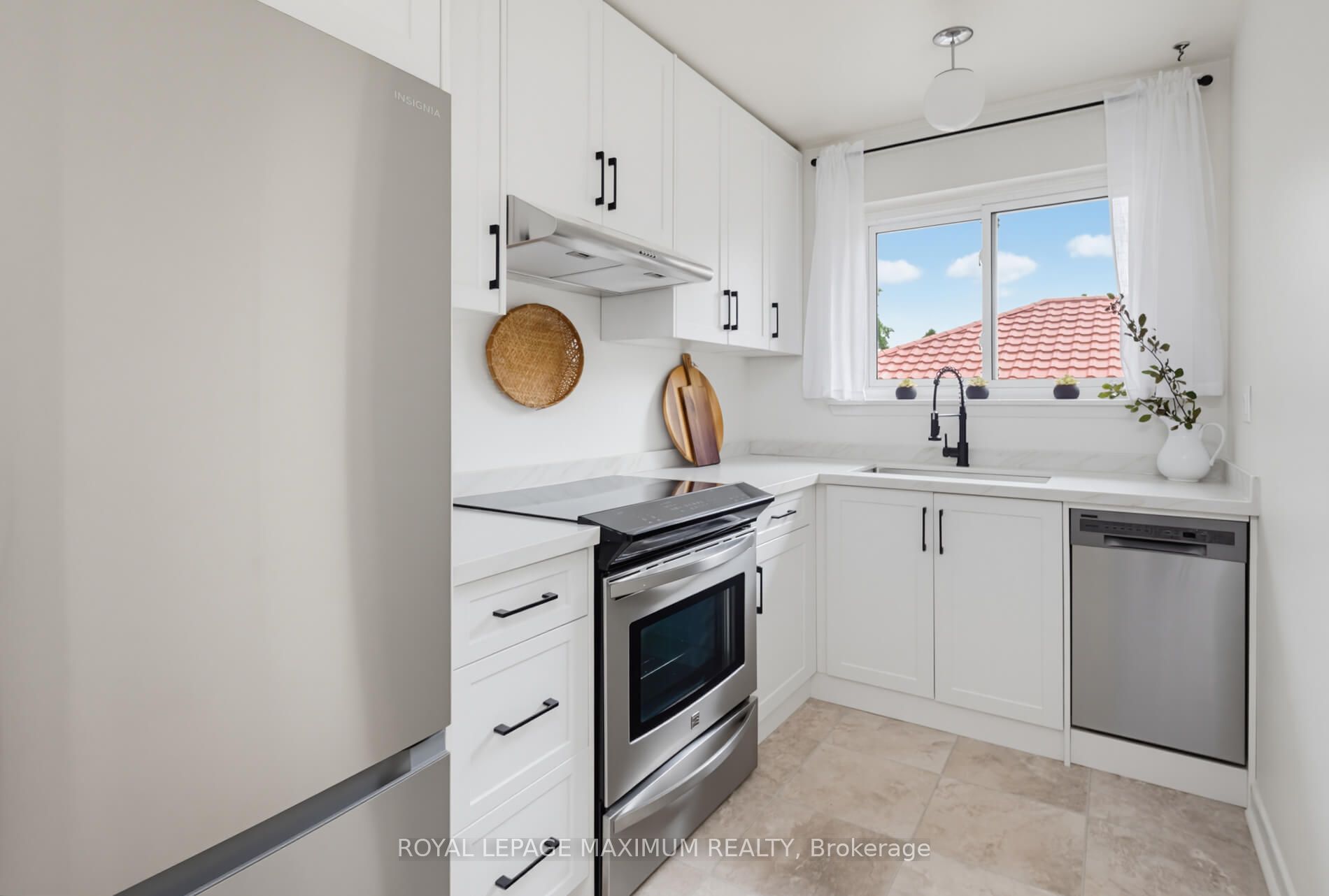 41 Strathavon Drive Property Photo 12