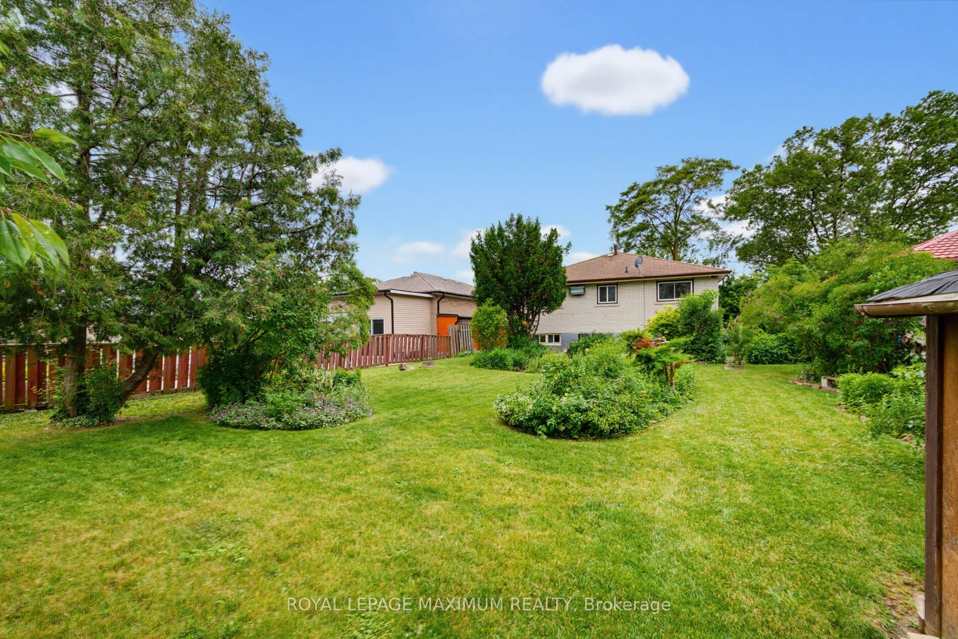 41 Strathavon Drive Property Photo 34