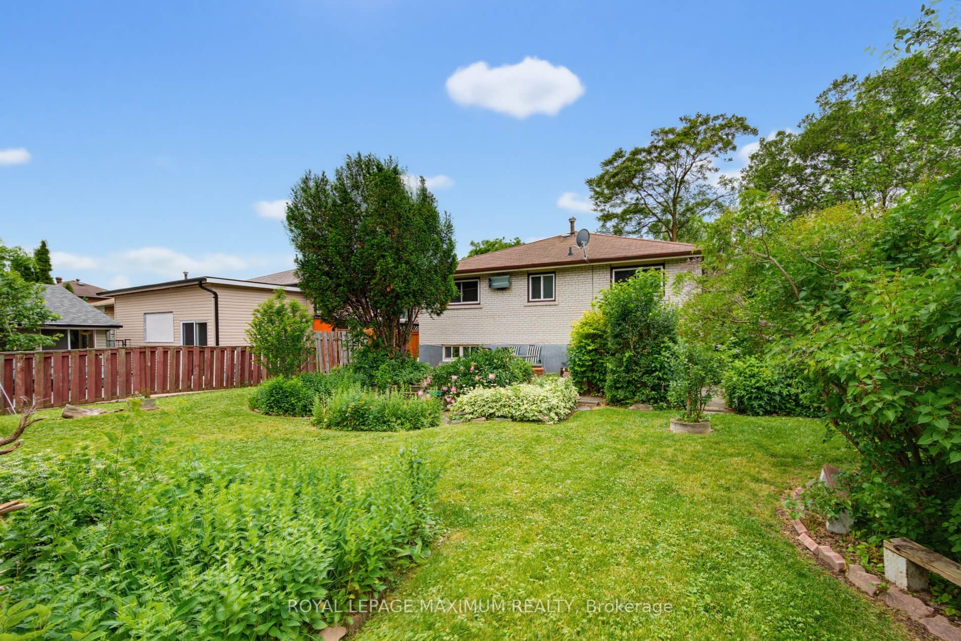 41 Strathavon Drive Property Photo 36