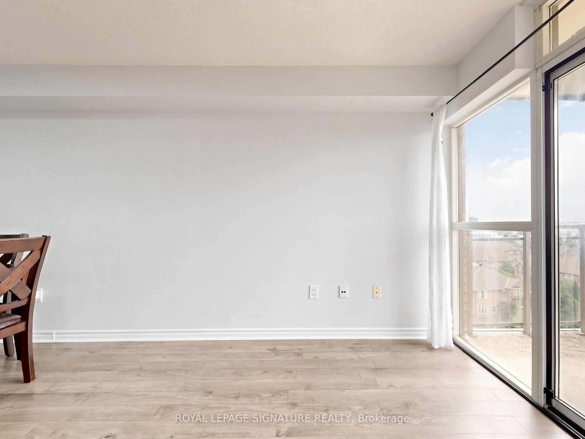 55 Strathaven Drive 708 Property Photo 12