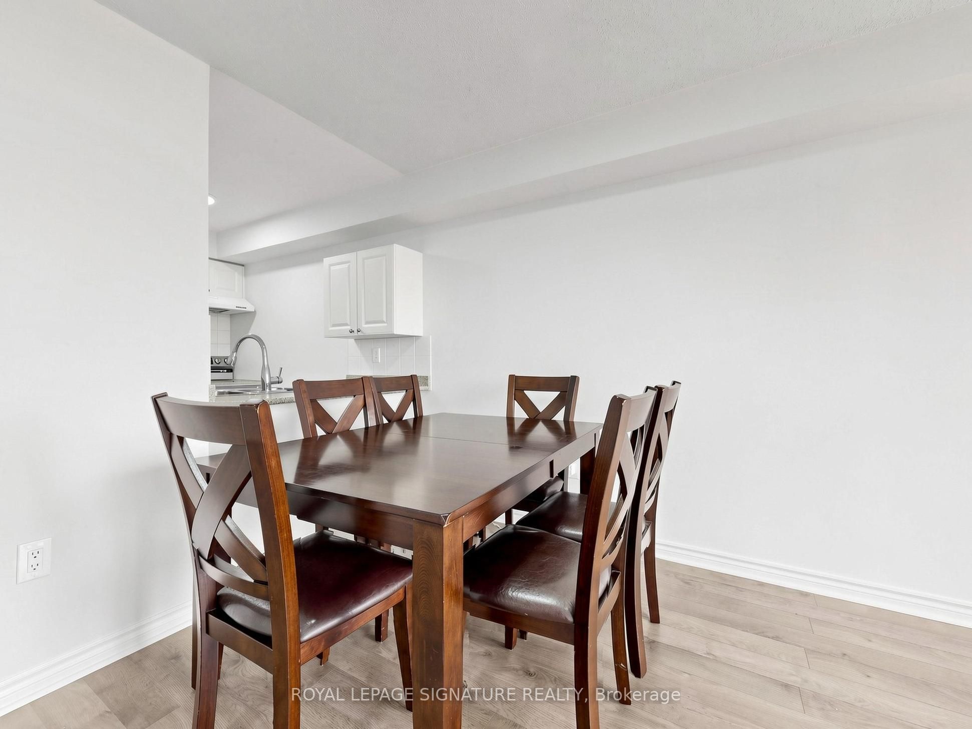 55 Strathaven Drive 708 Property Photo 16