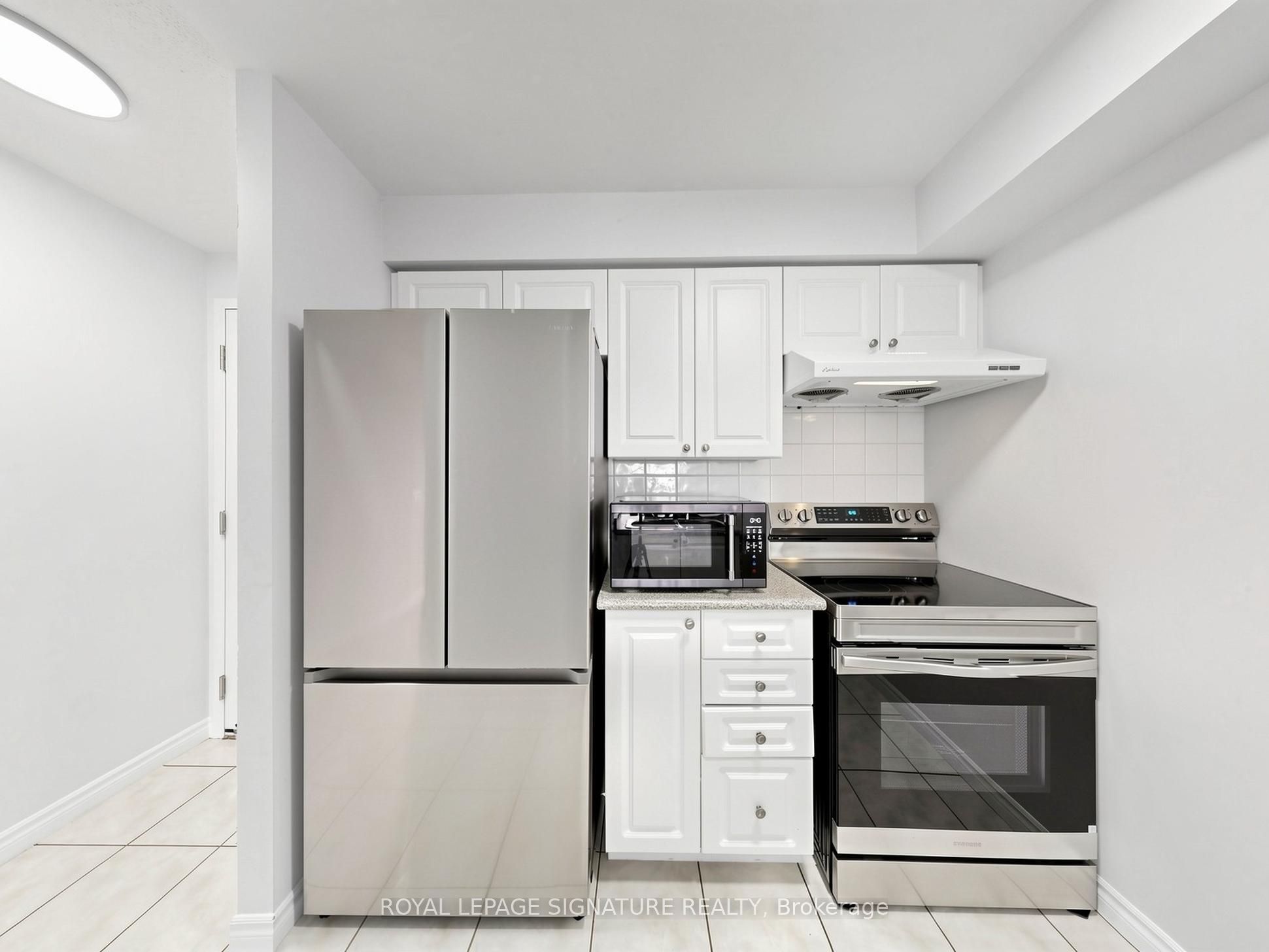 55 Strathaven Drive 708 Property Photo 18