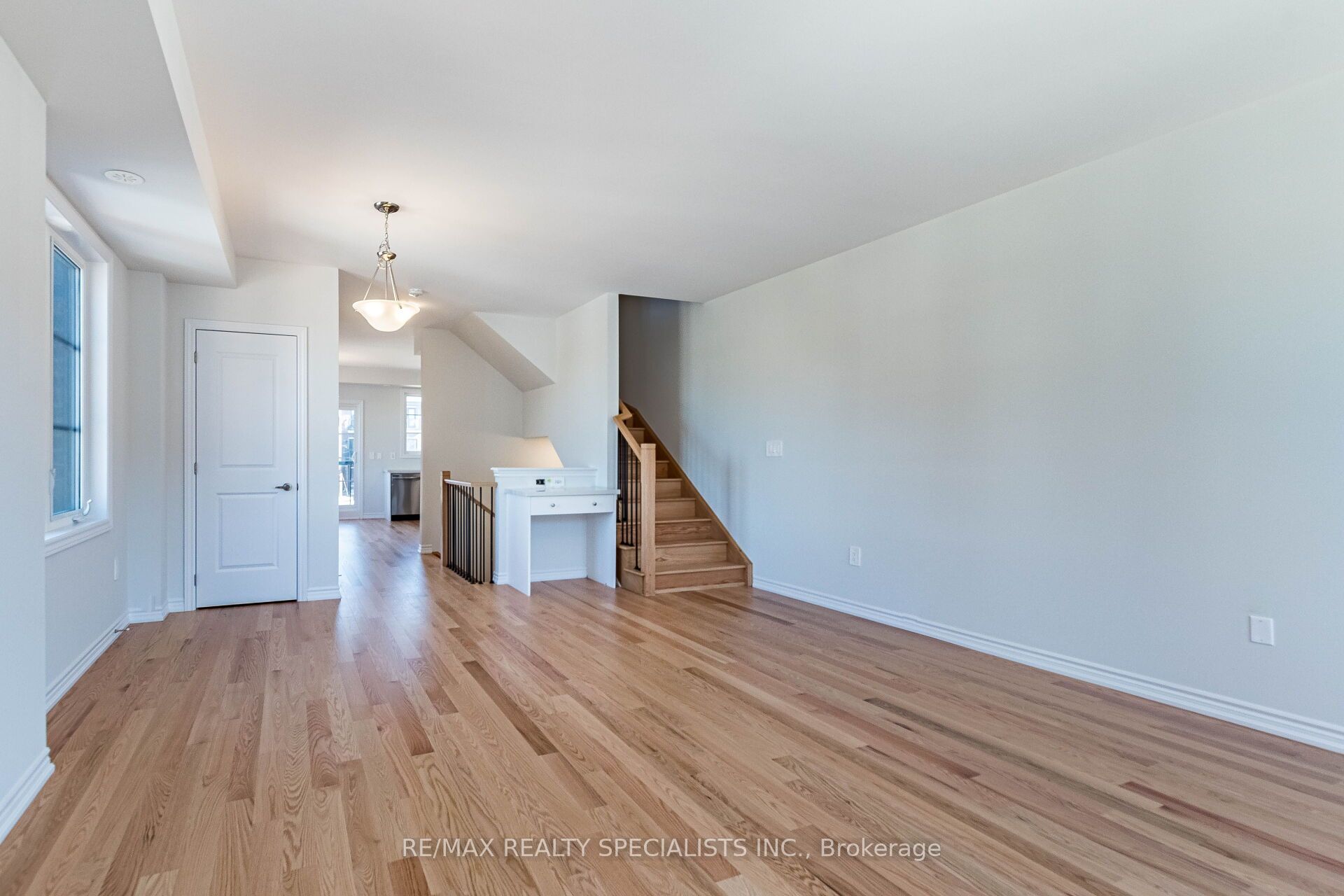 5966 Saigon Street Property Photo 14