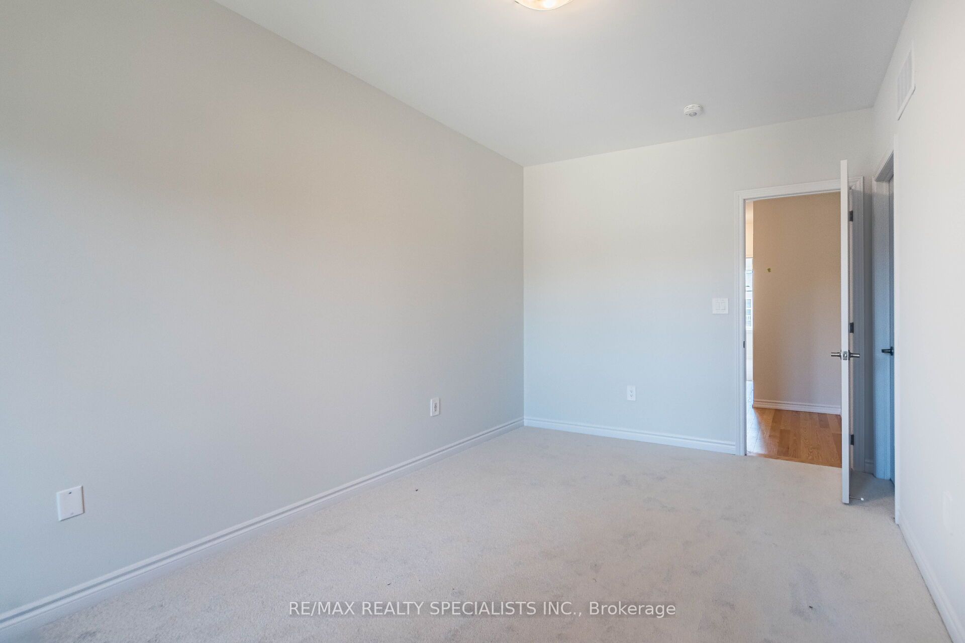 5966 Saigon Street Property Photo 17