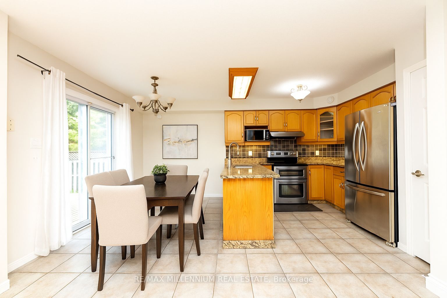 7 Graham Crescent Property Photo 3