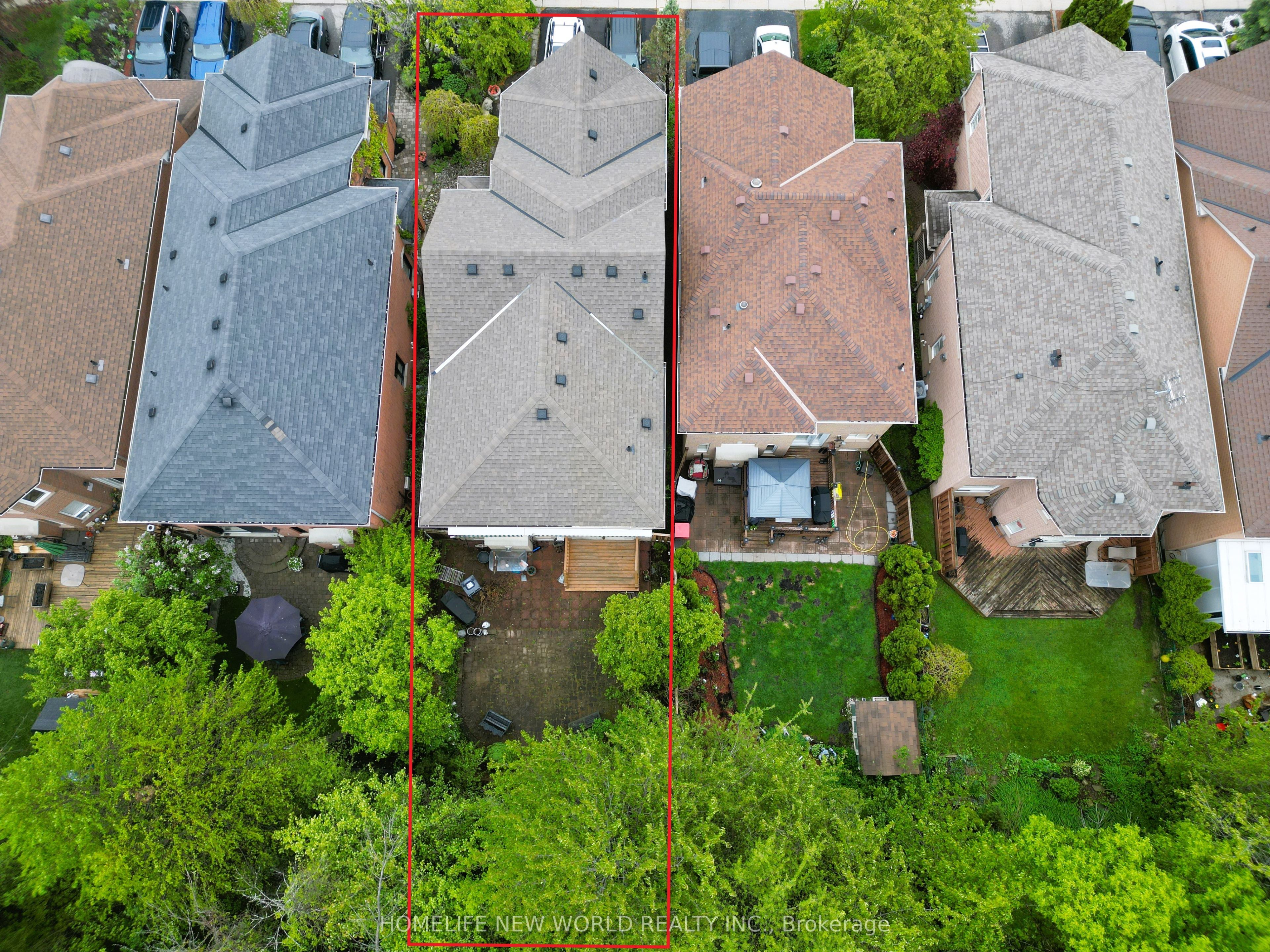 2326 Yorktown Circle Property Photo 3