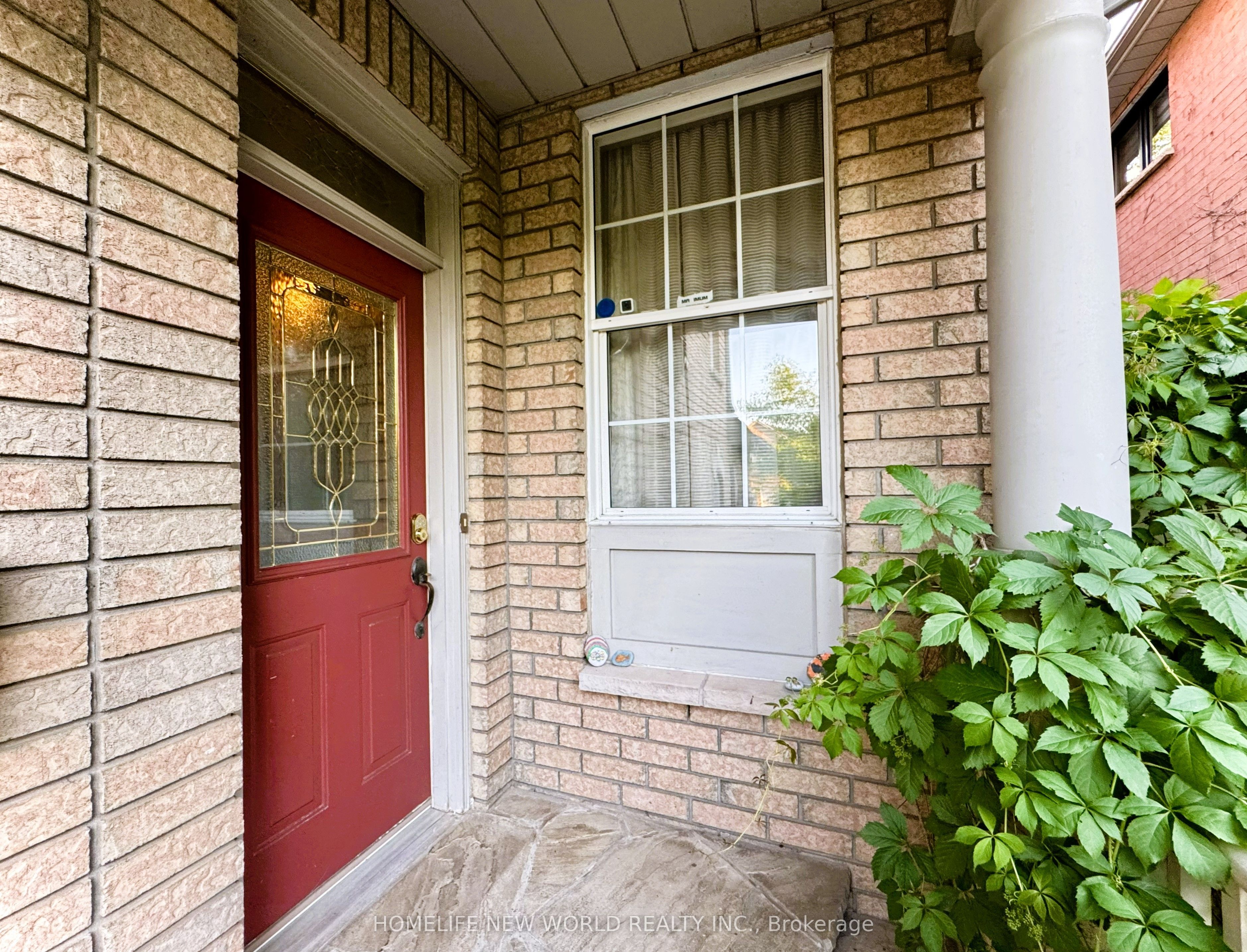 2326 Yorktown Circle Property Photo 4
