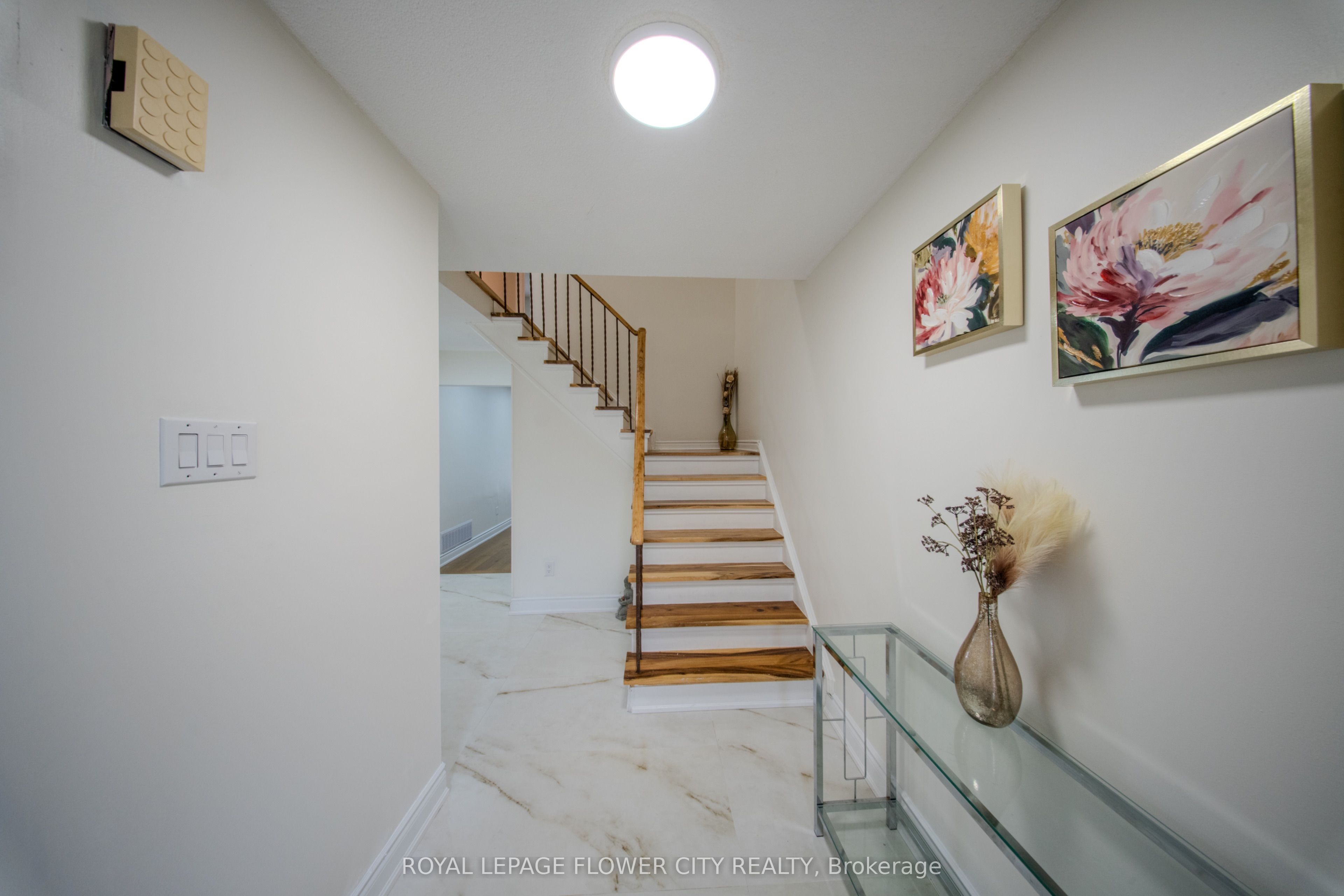6 Crenshaw Crescent Property Photo 4