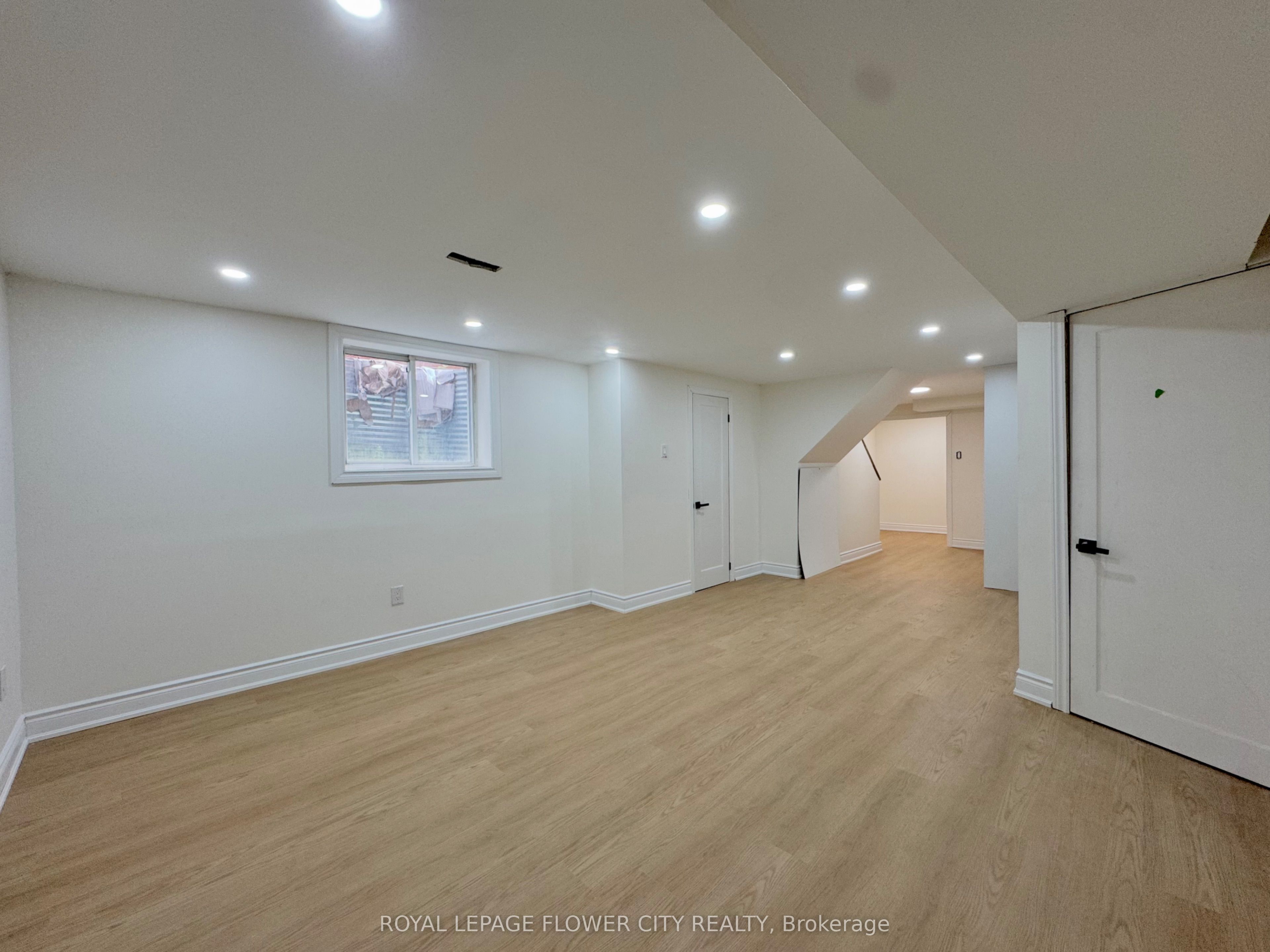 6 Crenshaw Crescent Property Photo 35