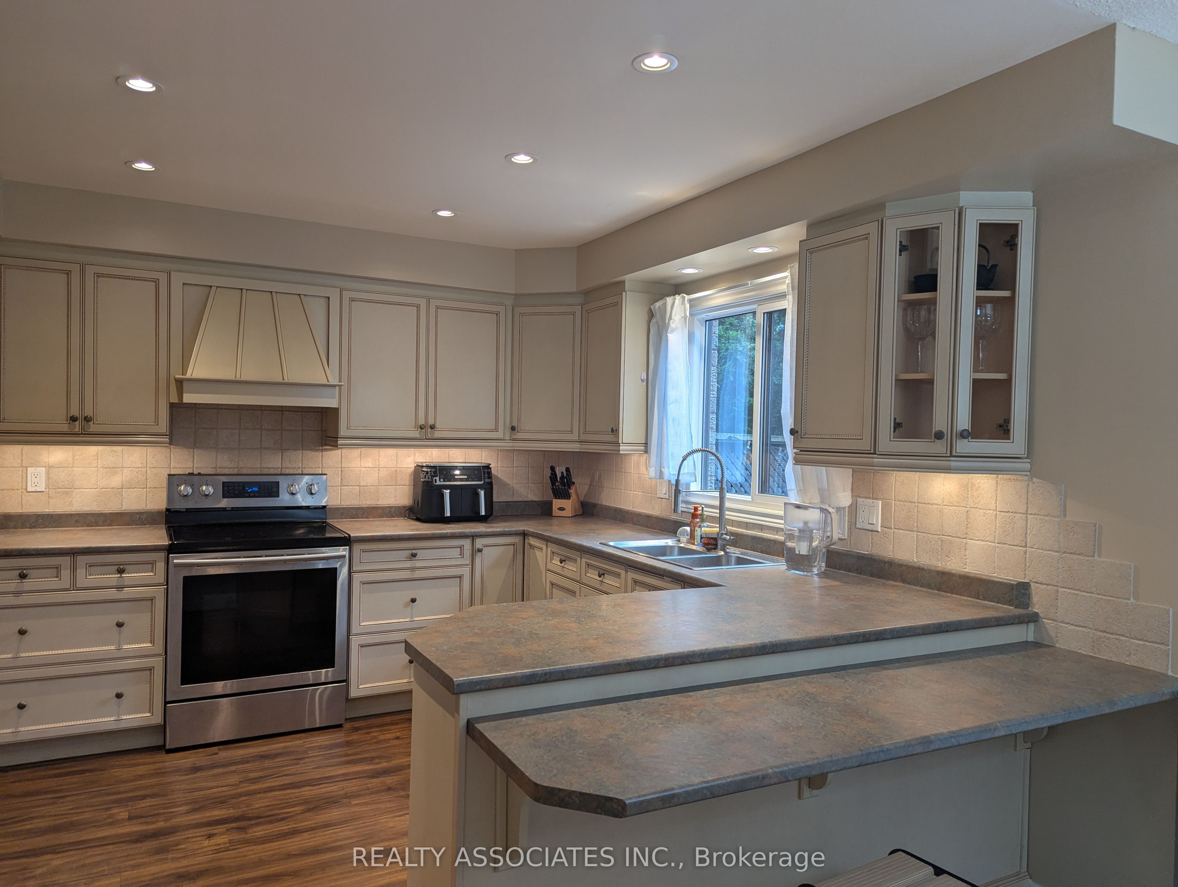 3279 Charlebrook Court Property Photo 11