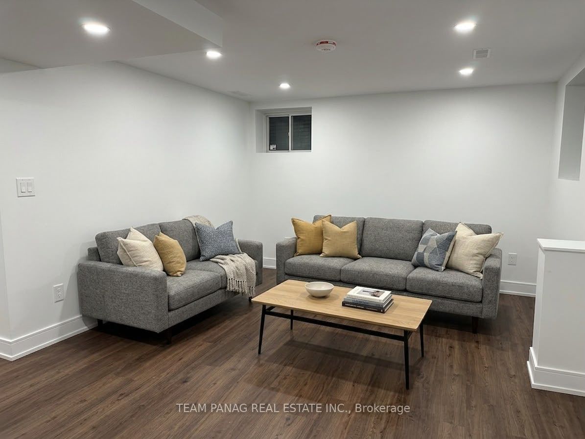 88 Keppel Circle Lower Property Photo 1