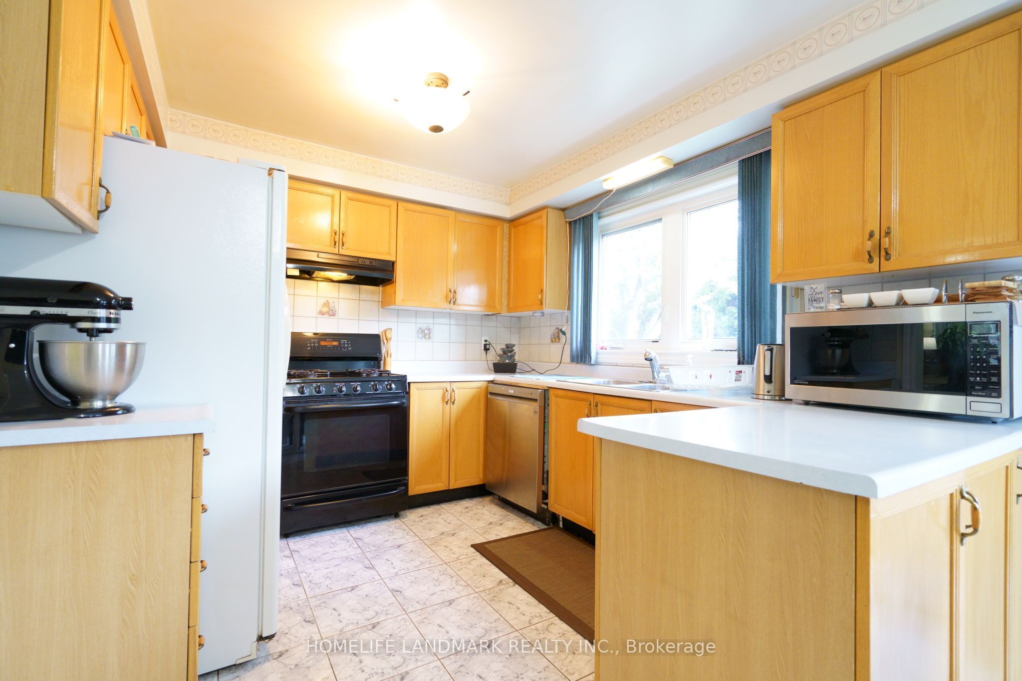 2914 Peacock Drive Property Photo 6
