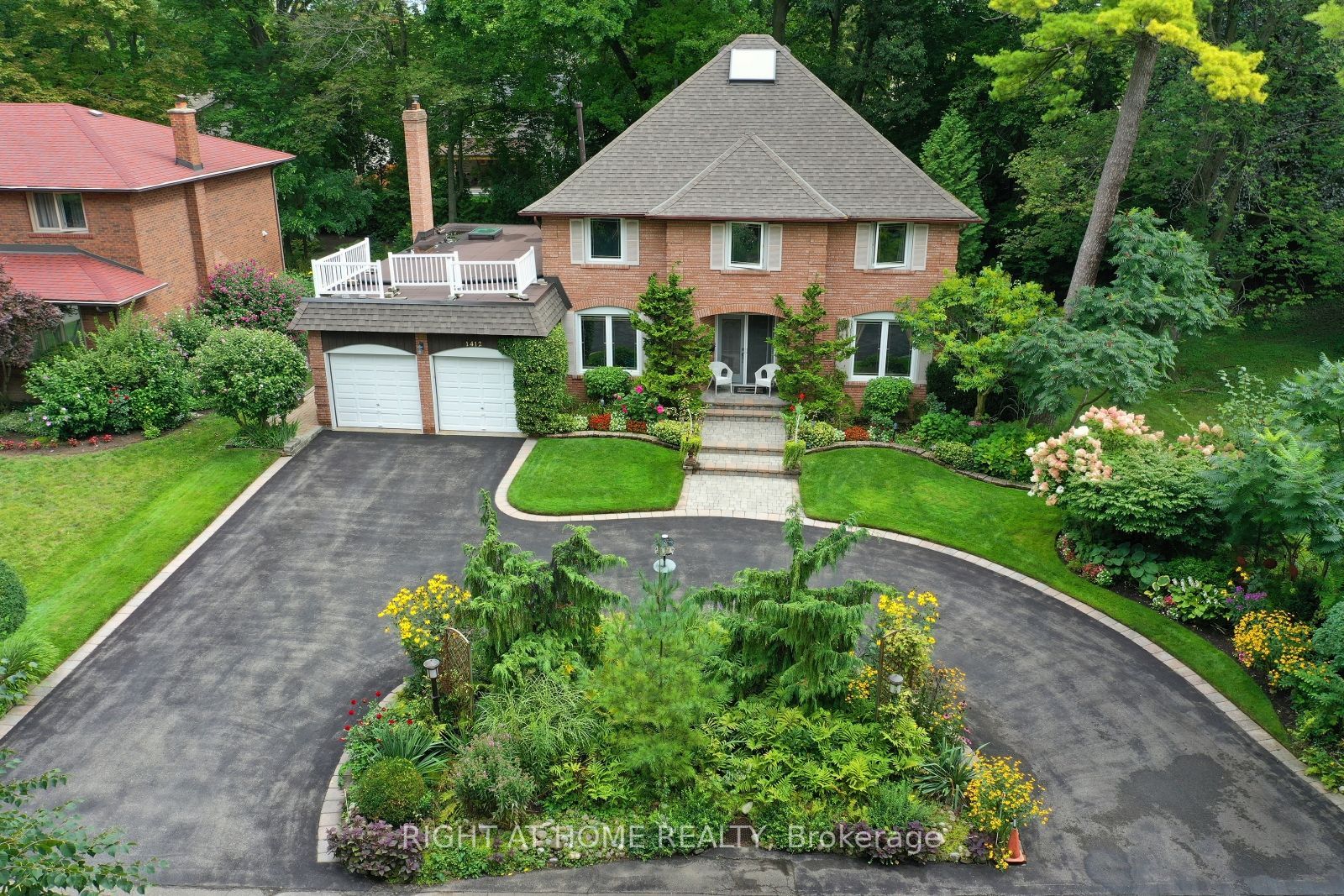 1412 Carmen Drive Property Photo 3