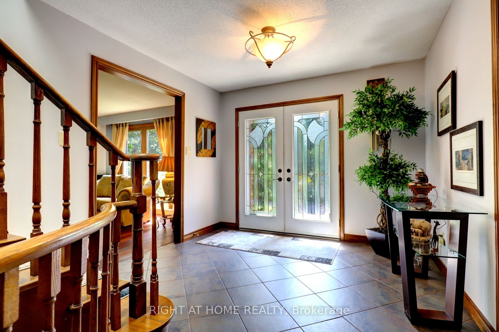 1412 Carmen Drive Property Photo 6