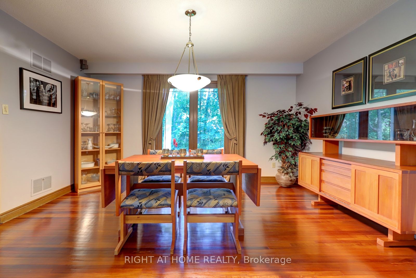 1412 Carmen Drive Property Photo 10
